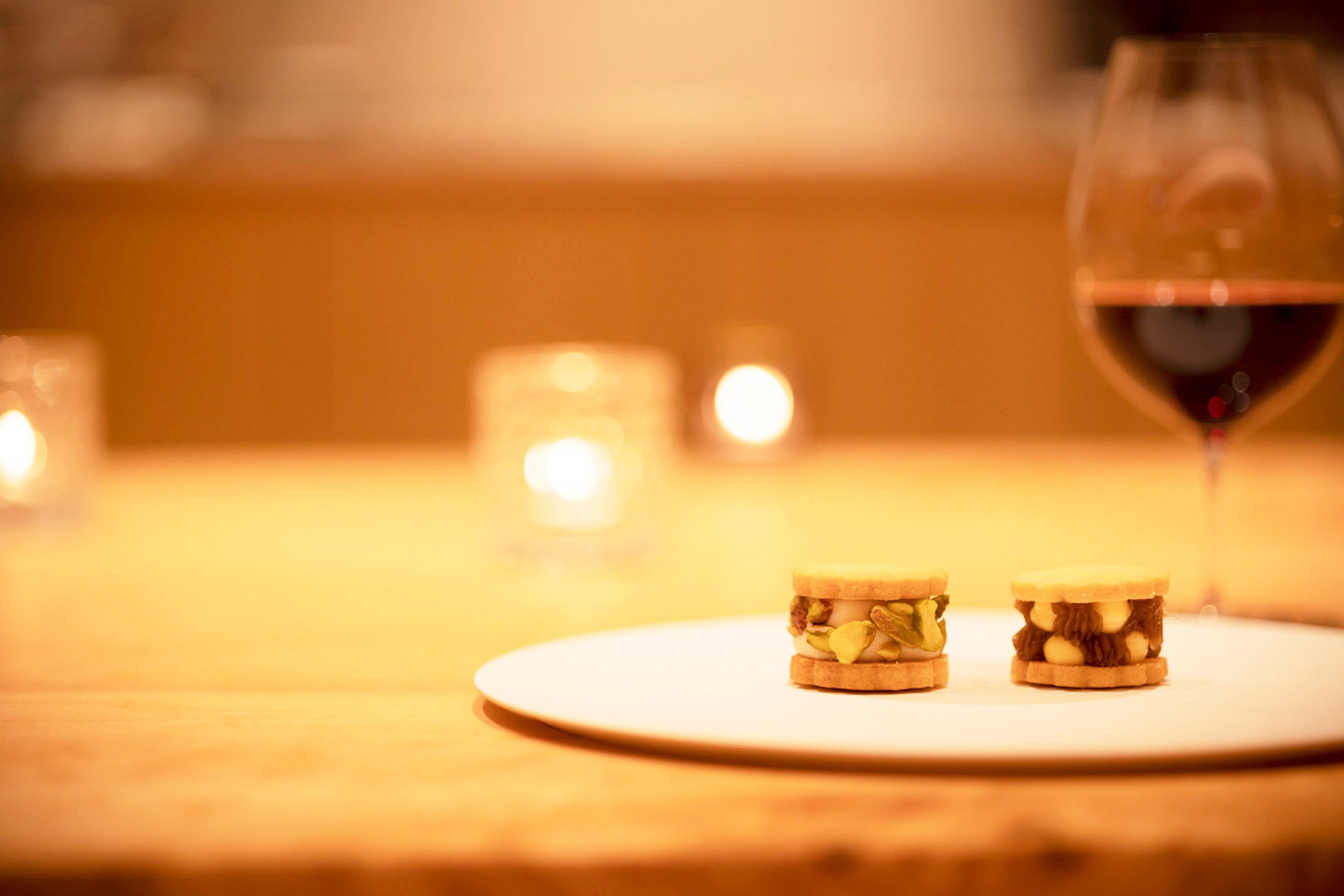 W by Bekk「W butter sand」