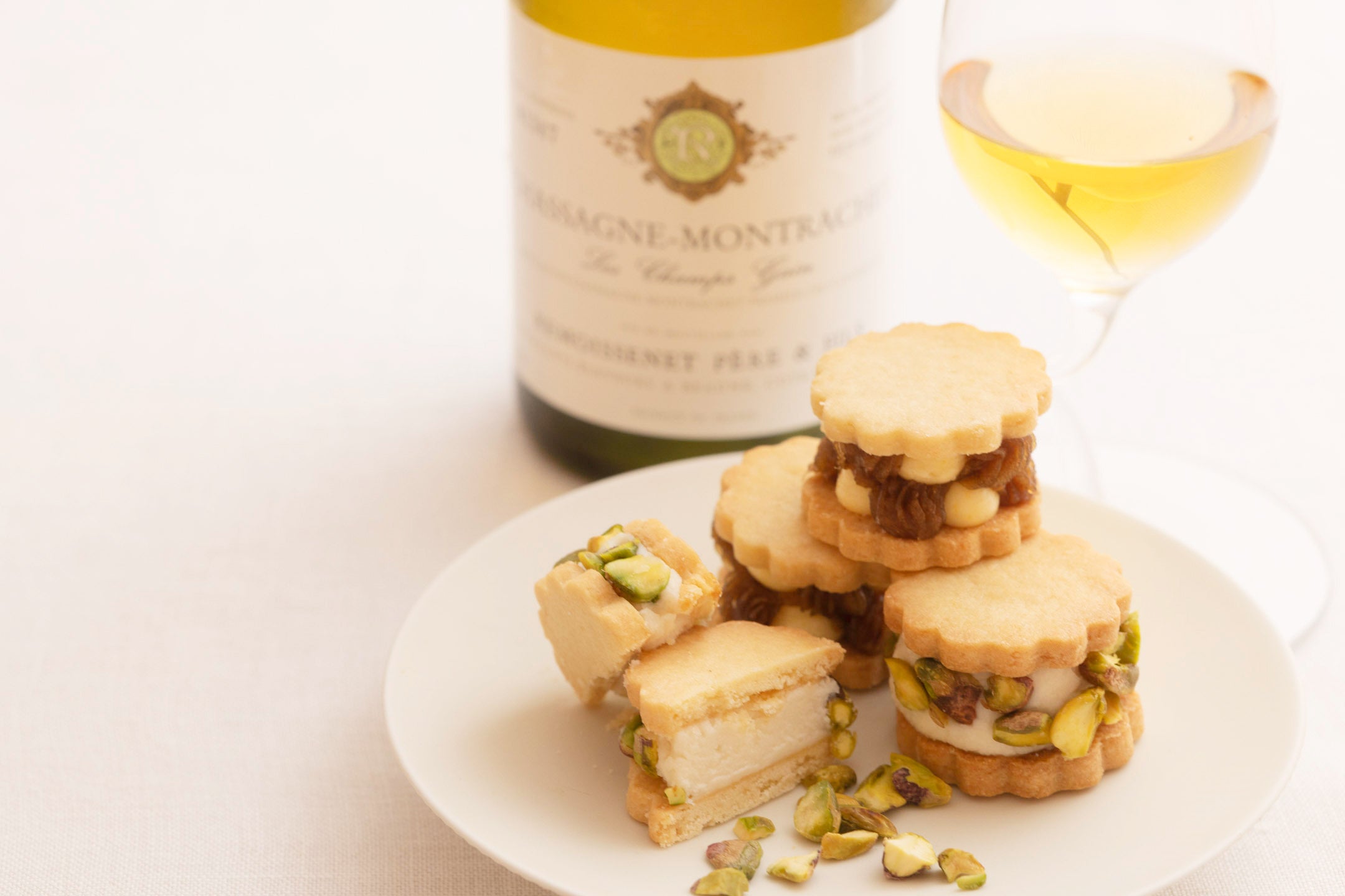 W by Bekk「W butter sand」