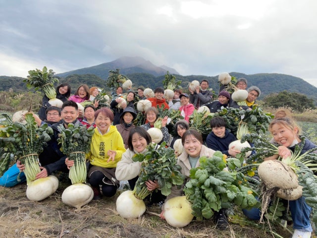 体験型路面電車「マグマやきいも電車」と3種類の「マグマコラボ電車」が鹿児島市内で運行決定! 体験型路面電車「マグマやきいも電車」と3種類の「マグマコラボ電車」が鹿児島市内で運行決定!