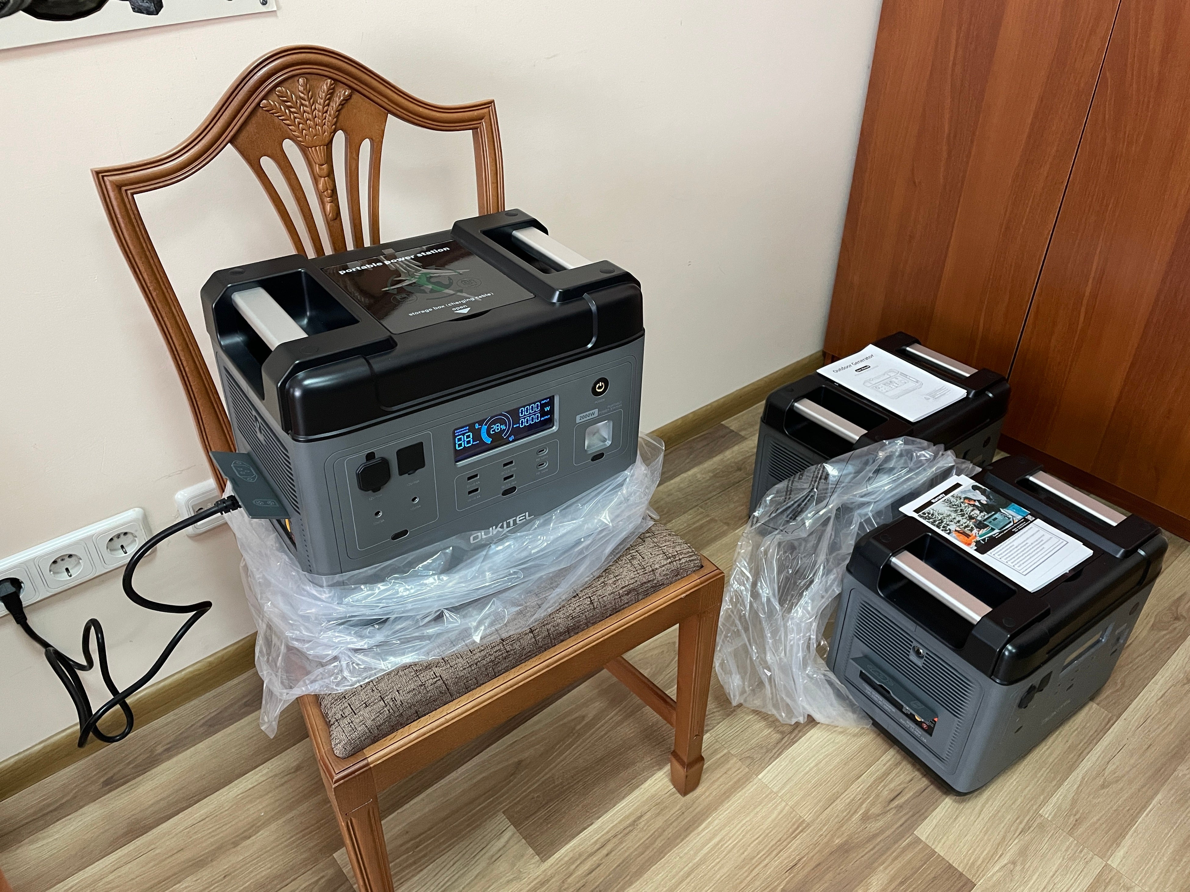 現地に届いた発電機