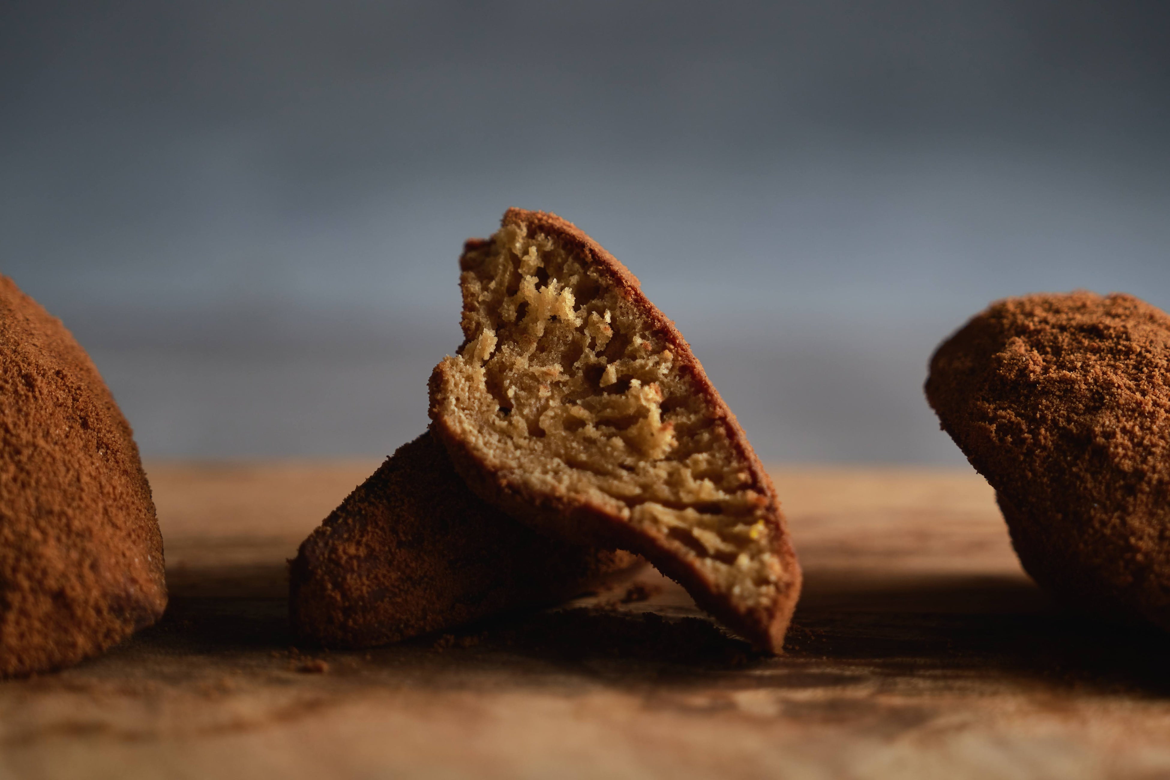 マドレーヌ 　黒糖きな粉