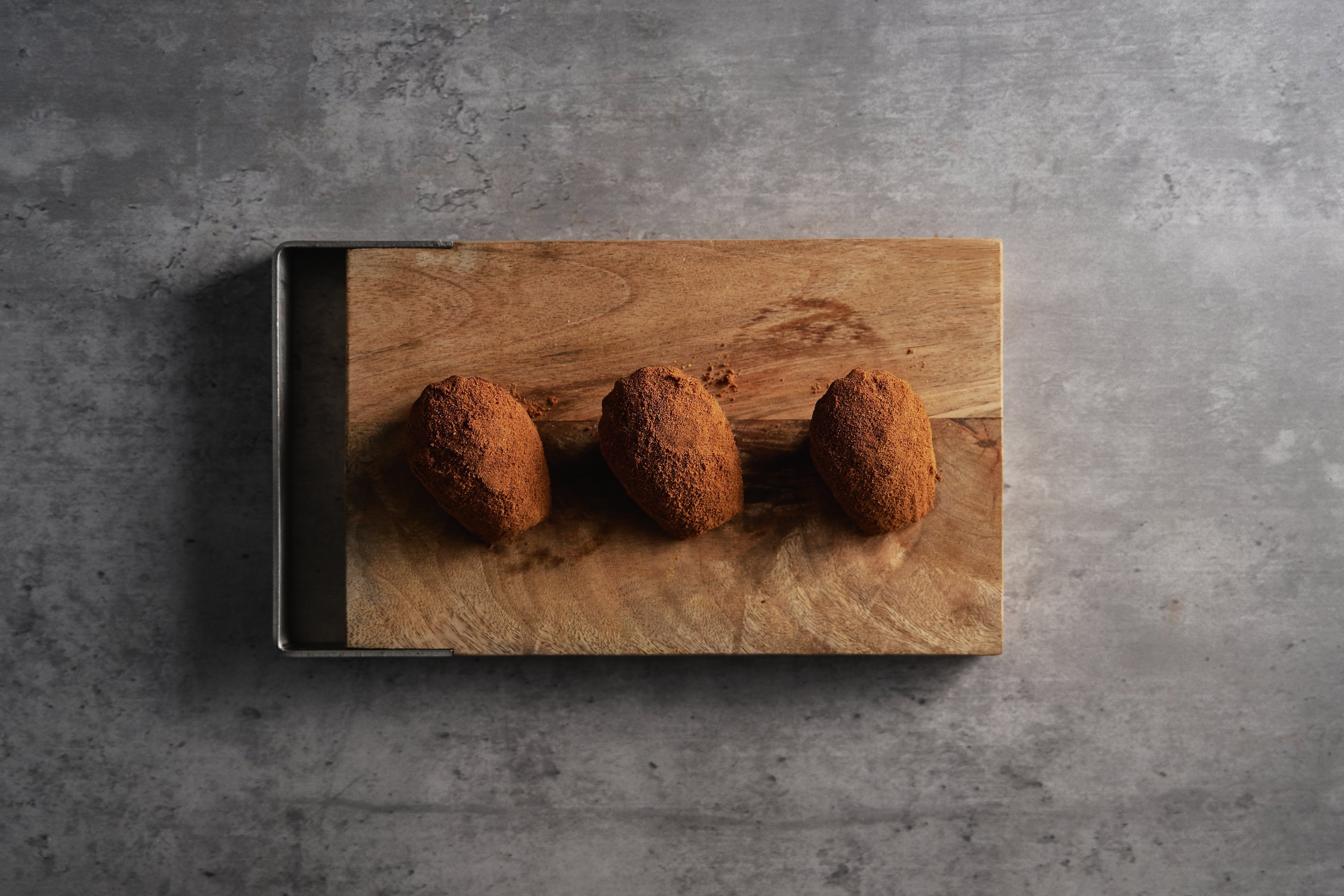 マドレーヌ 　黒糖きな粉