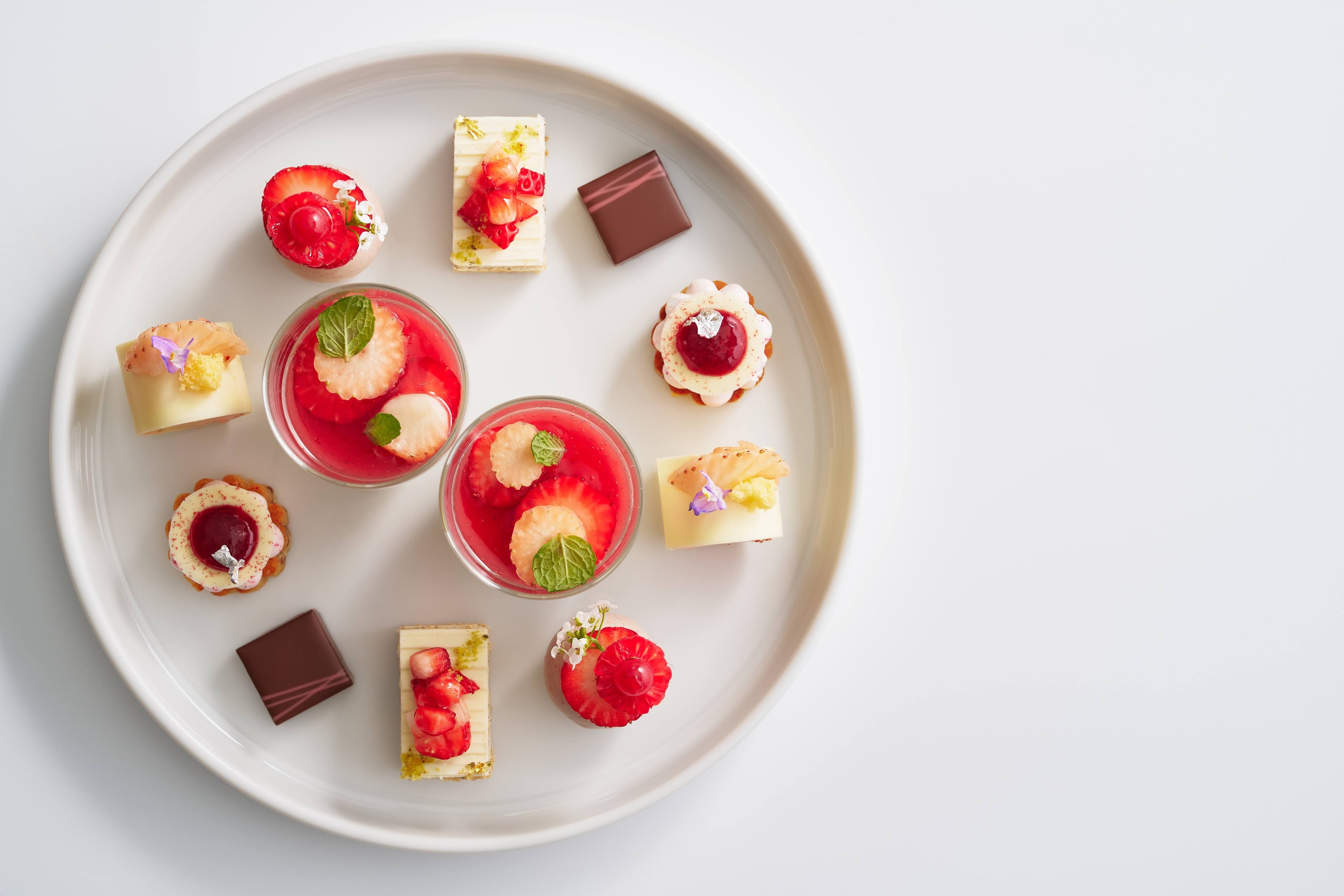 完熟いちごを堪能できるいちごのアフタヌーンティ