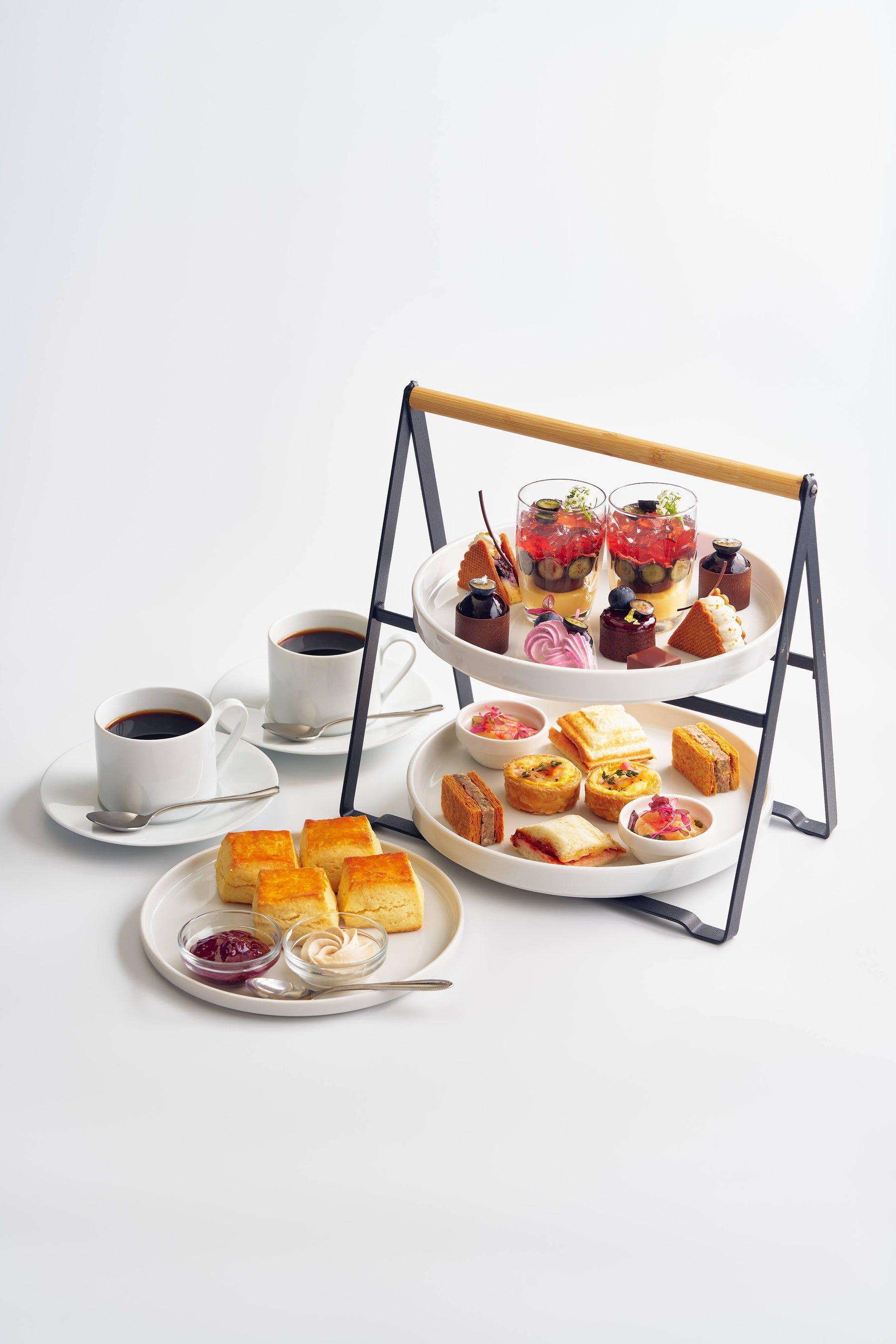 初夏のベリーベリーアフタヌーンティー