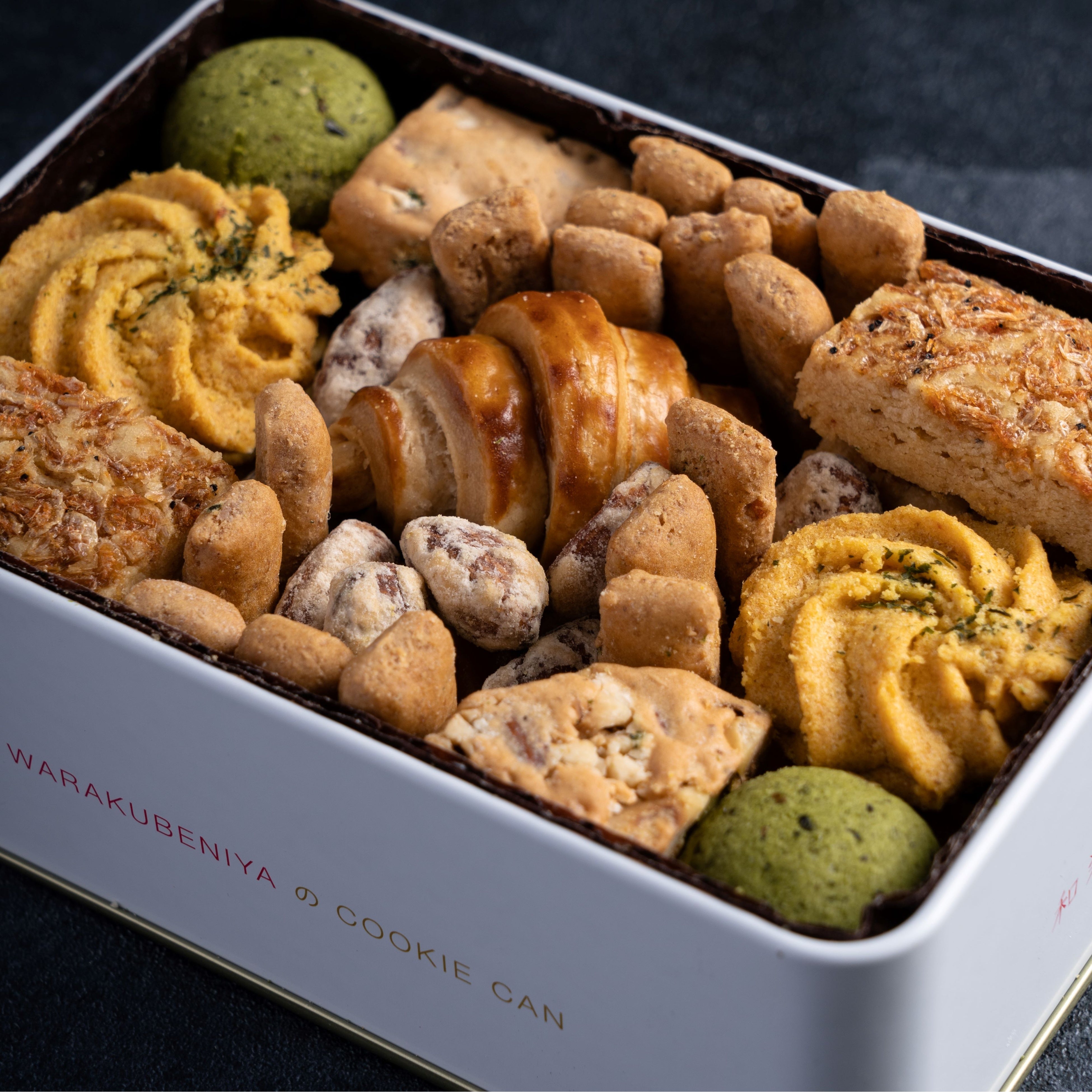 和楽紅屋のクッキー缶　サレ