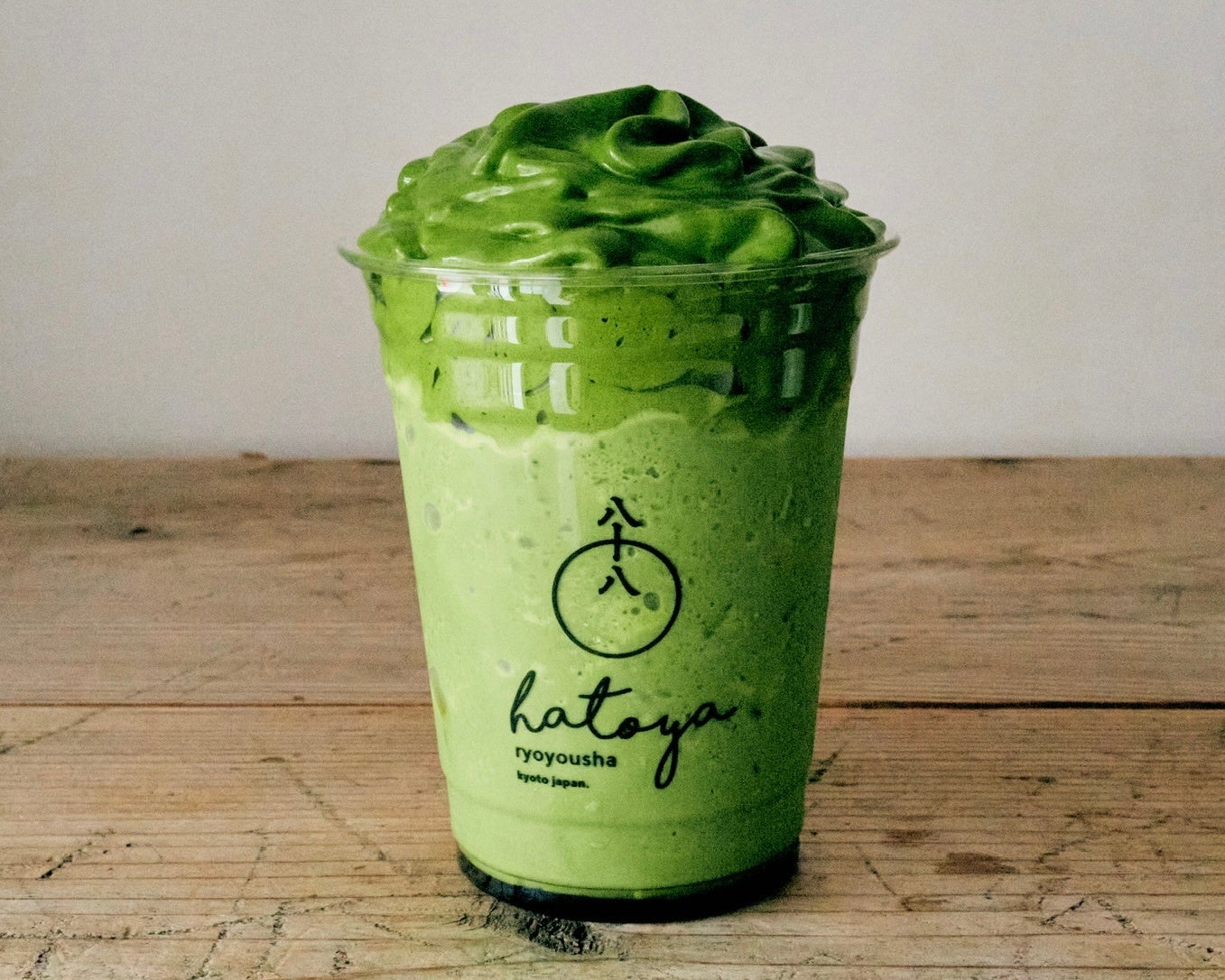 抹茶ラテ 抹茶ラテに泡抹茶を乗せることで抹茶の旨味をさらにお楽しみ