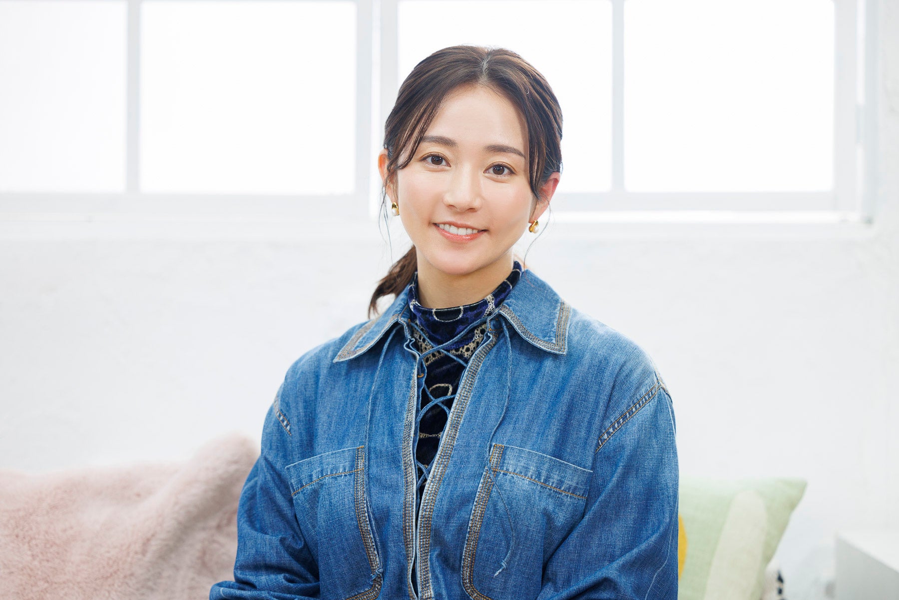 自らもダイビングが趣味だという 女優・木村文乃がナビゲーターを務める。