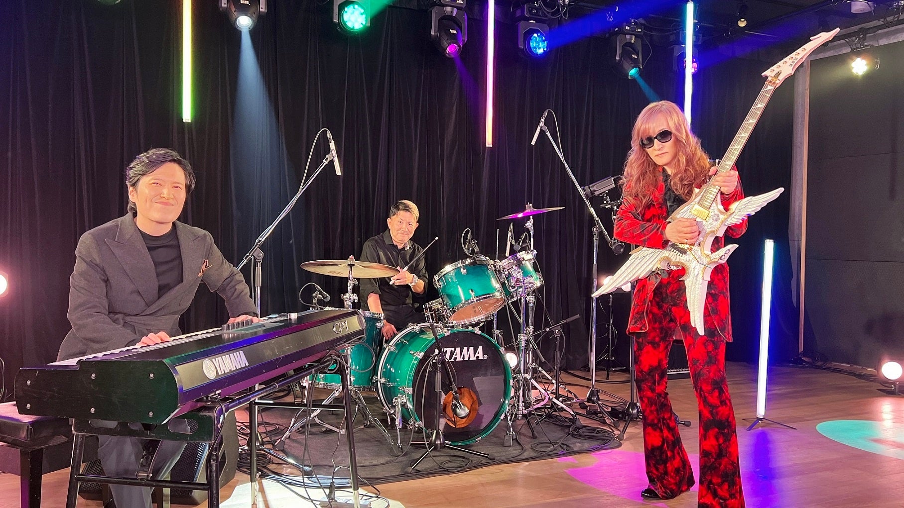 高見沢と清塚が念願の初共演&初セッション! 披露された楽曲『美味しいBlues#1』は高見沢がこの日のために書き下ろしたもの。