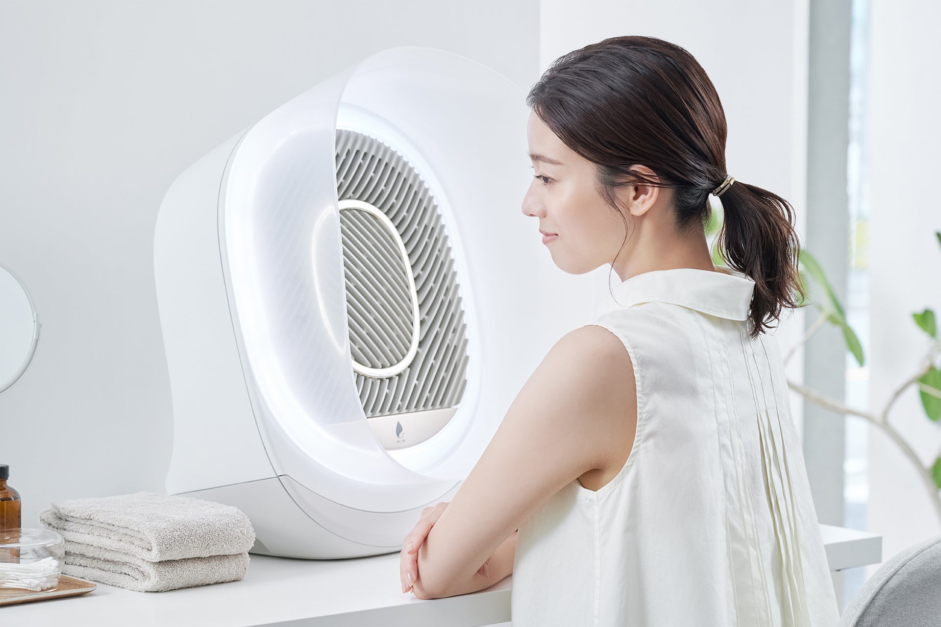 世界最小※1の水で肌を施術する話題の「WINDSCELL（ウィンセル）」、新モデルが販売開始！ | 株式会社アイシンのプレスリリース