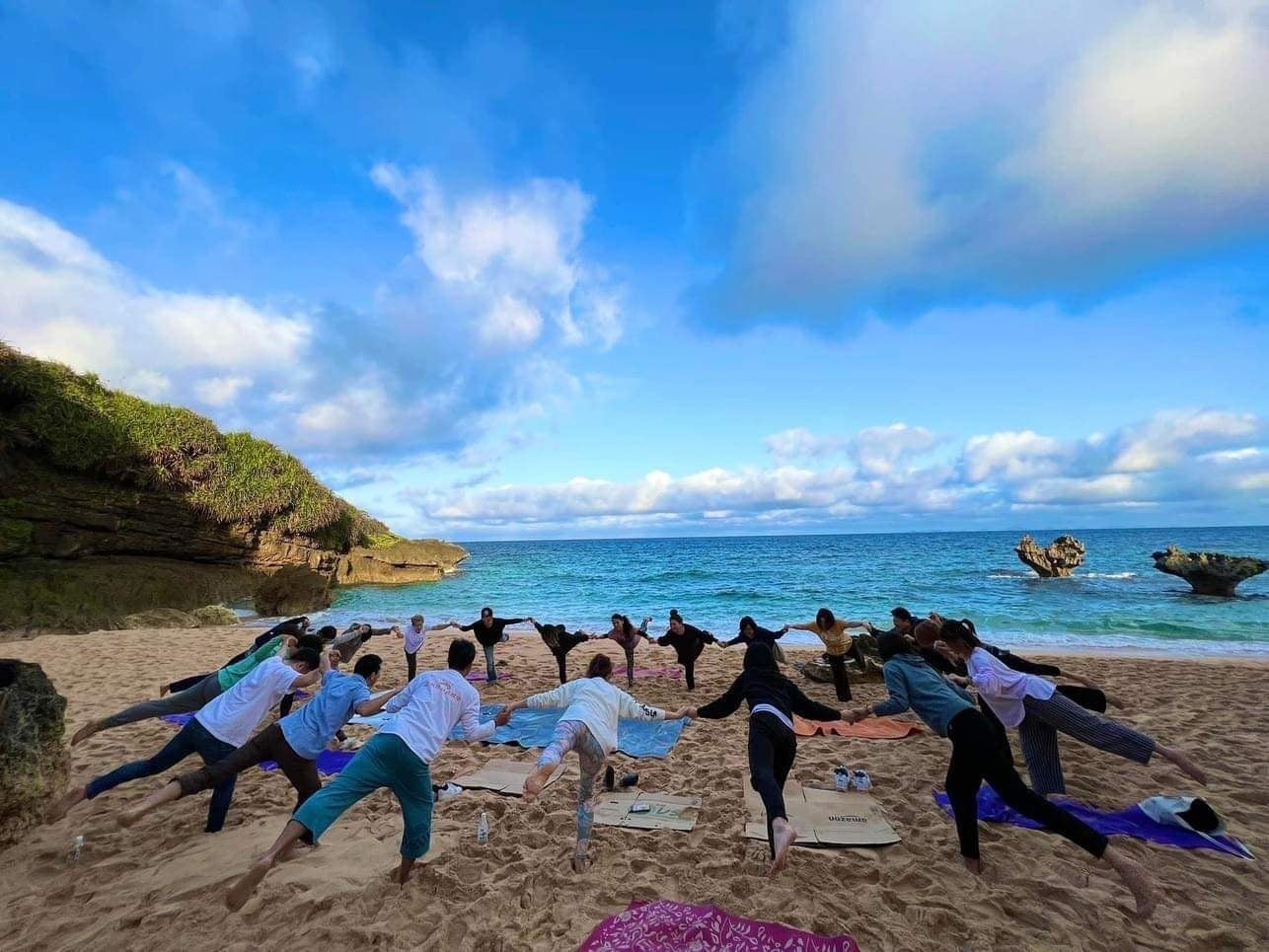 ▲過去に行われたビーチヨガの様子