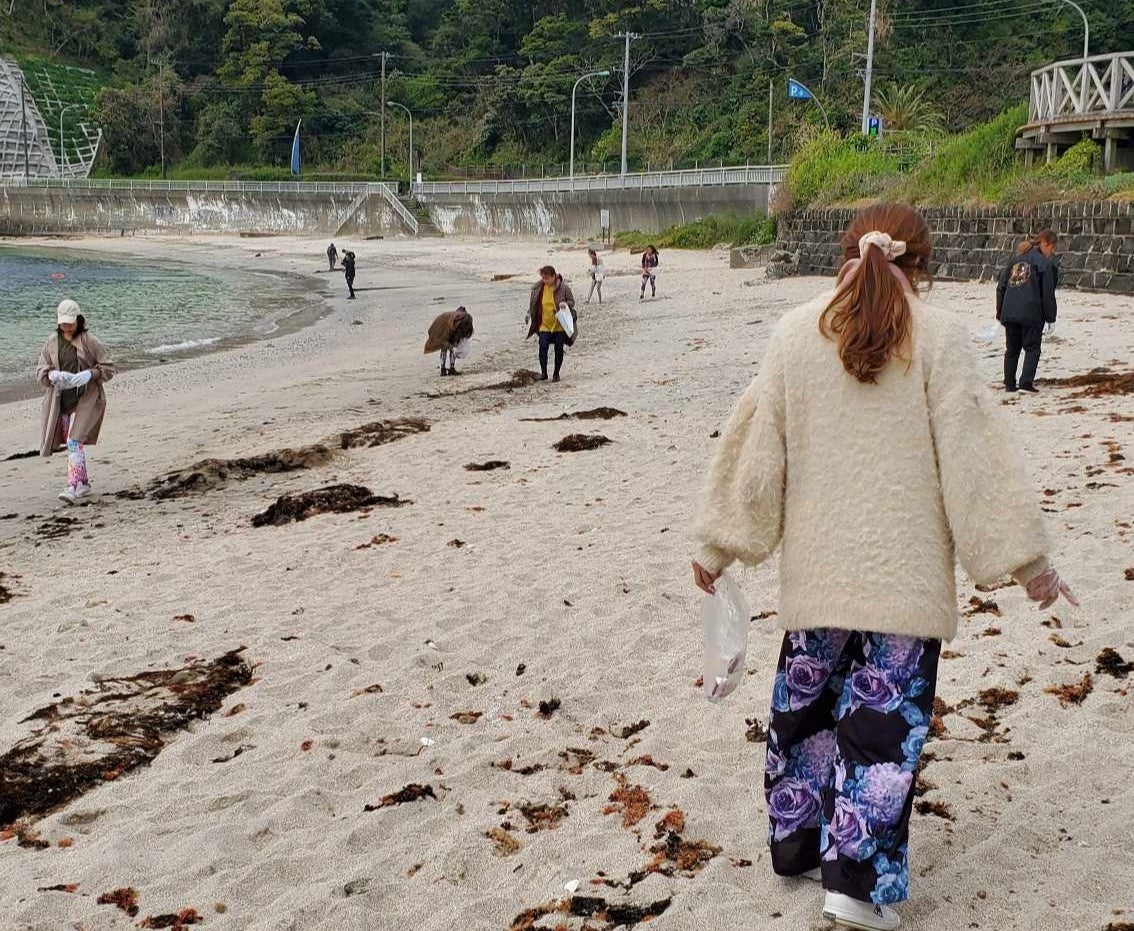 ▲ビーチクリーンの様子