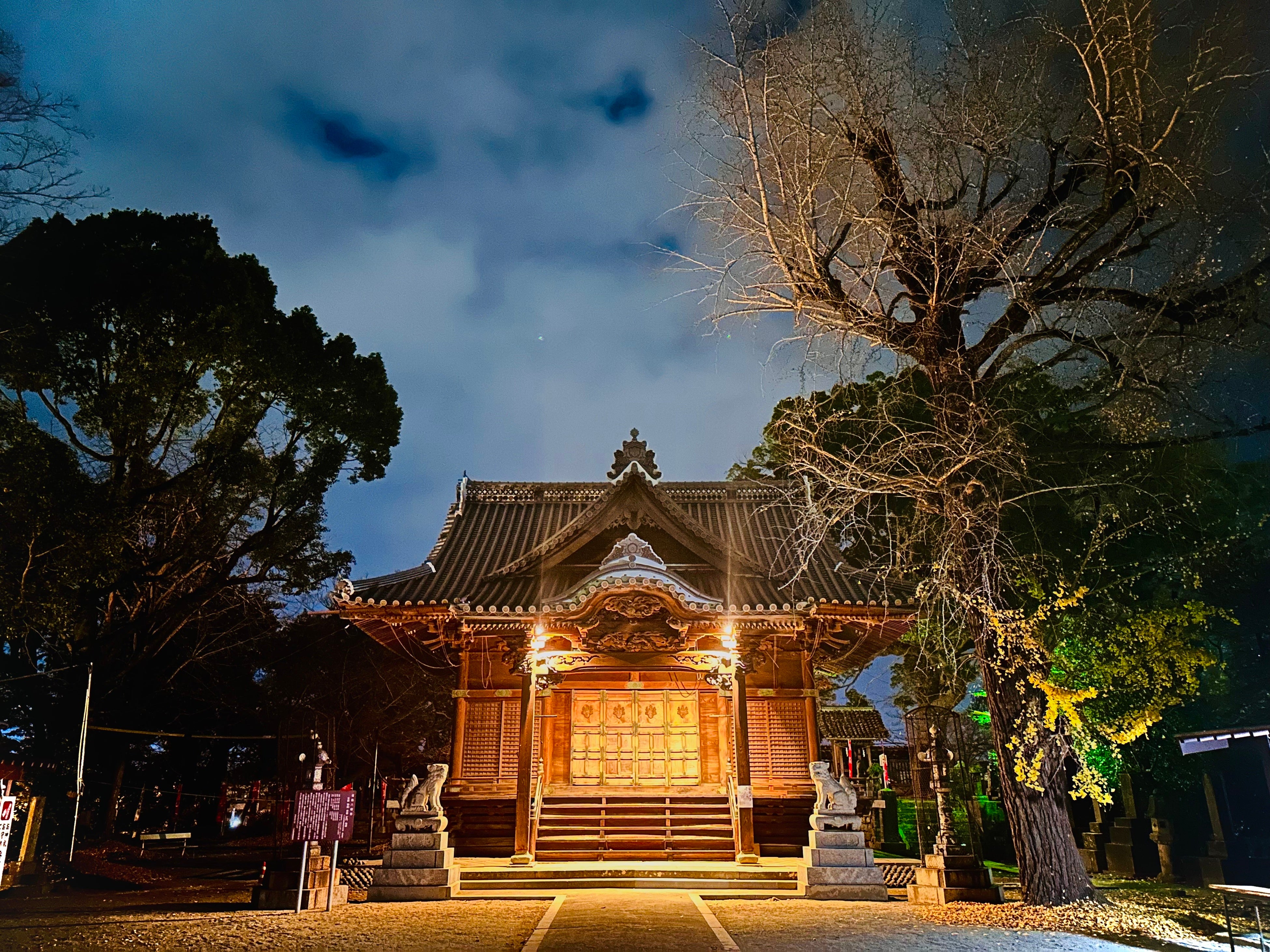 修復された社殿