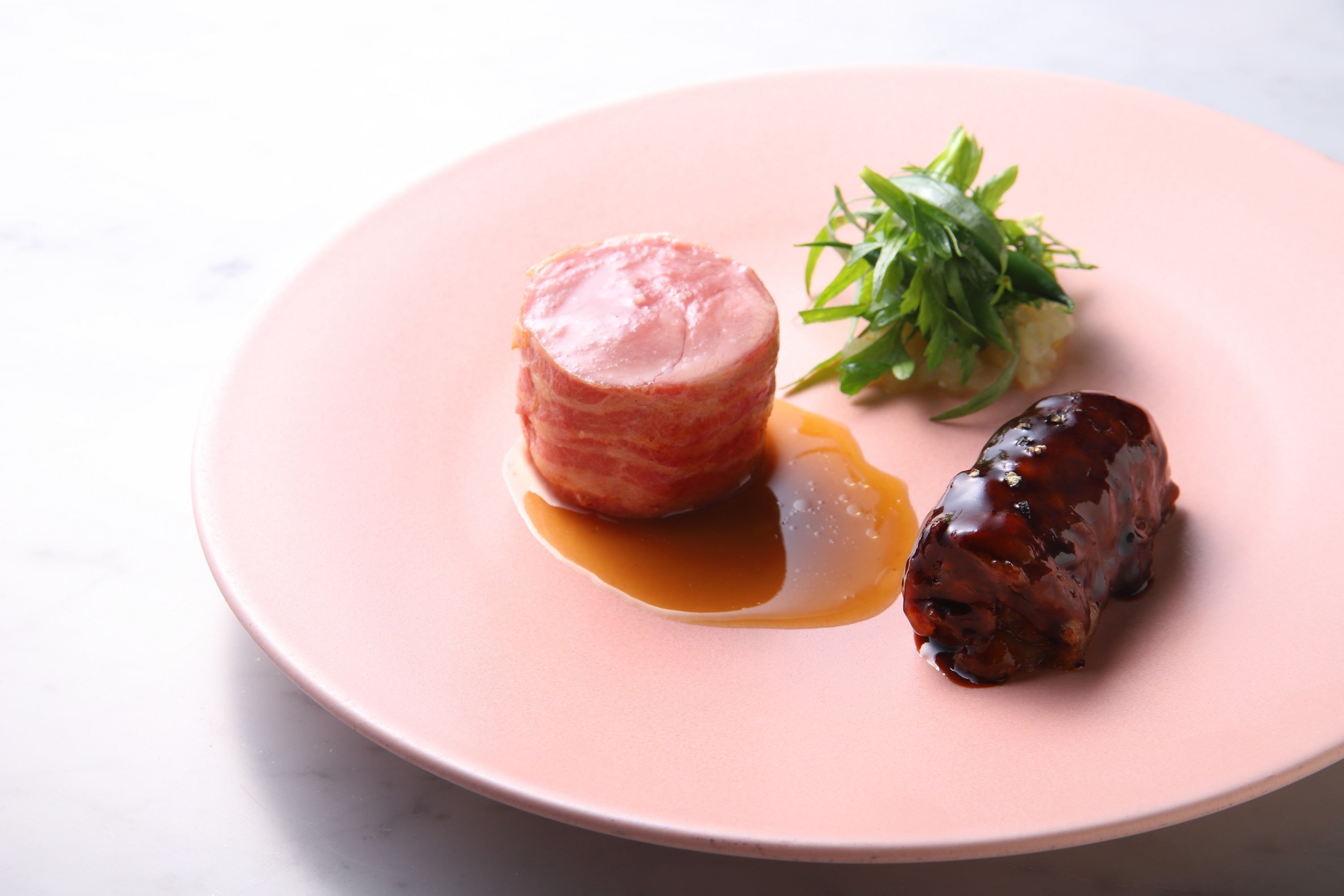 豚フィレ 豚足のファルス 塩レモン