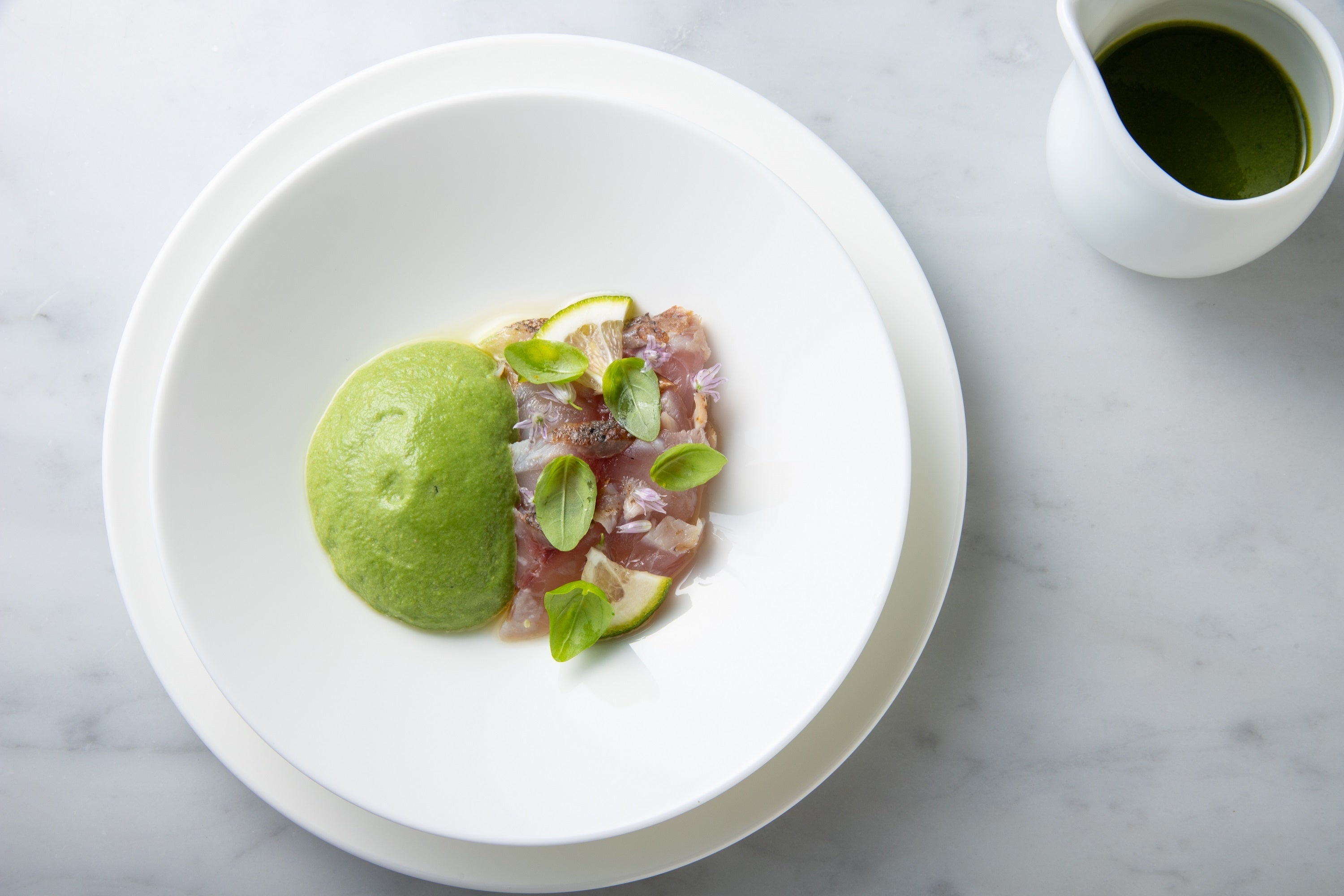 万願寺唐辛子のガスパチョ アボカド 鯵