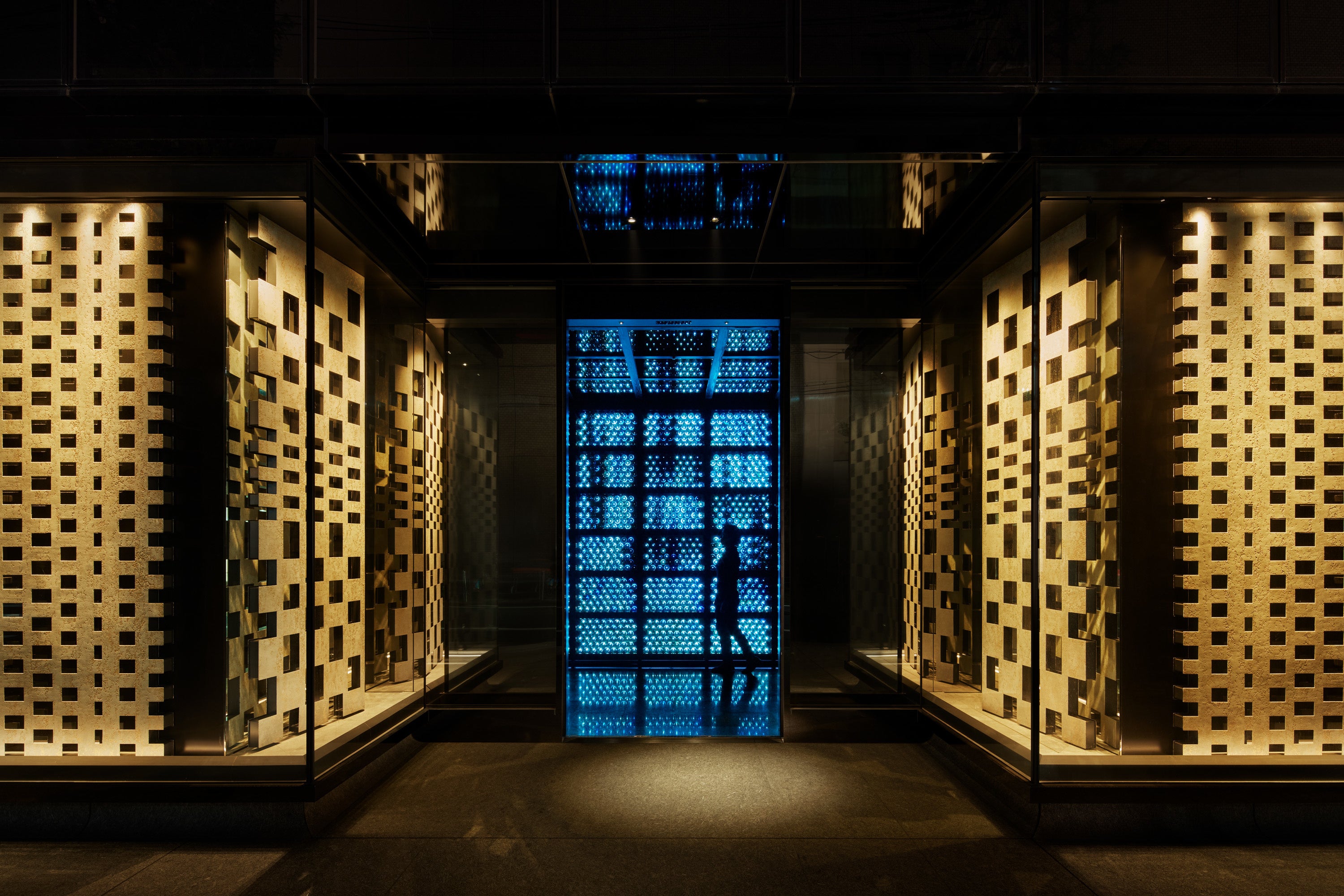 鉄板焼 MYDOエントランス