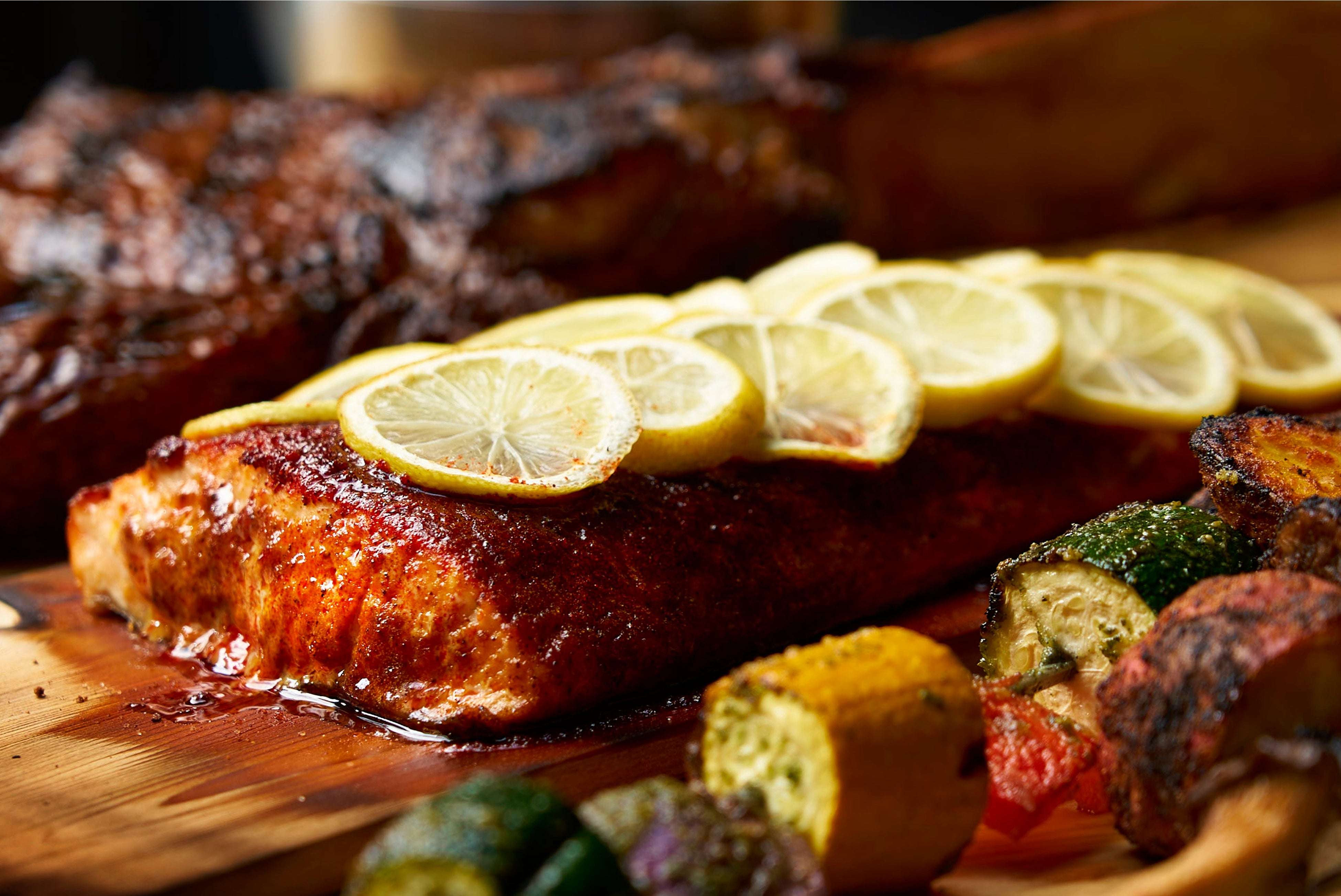 シダープランクサーモン オリジナルスパイス焼き ヨーグルトソース