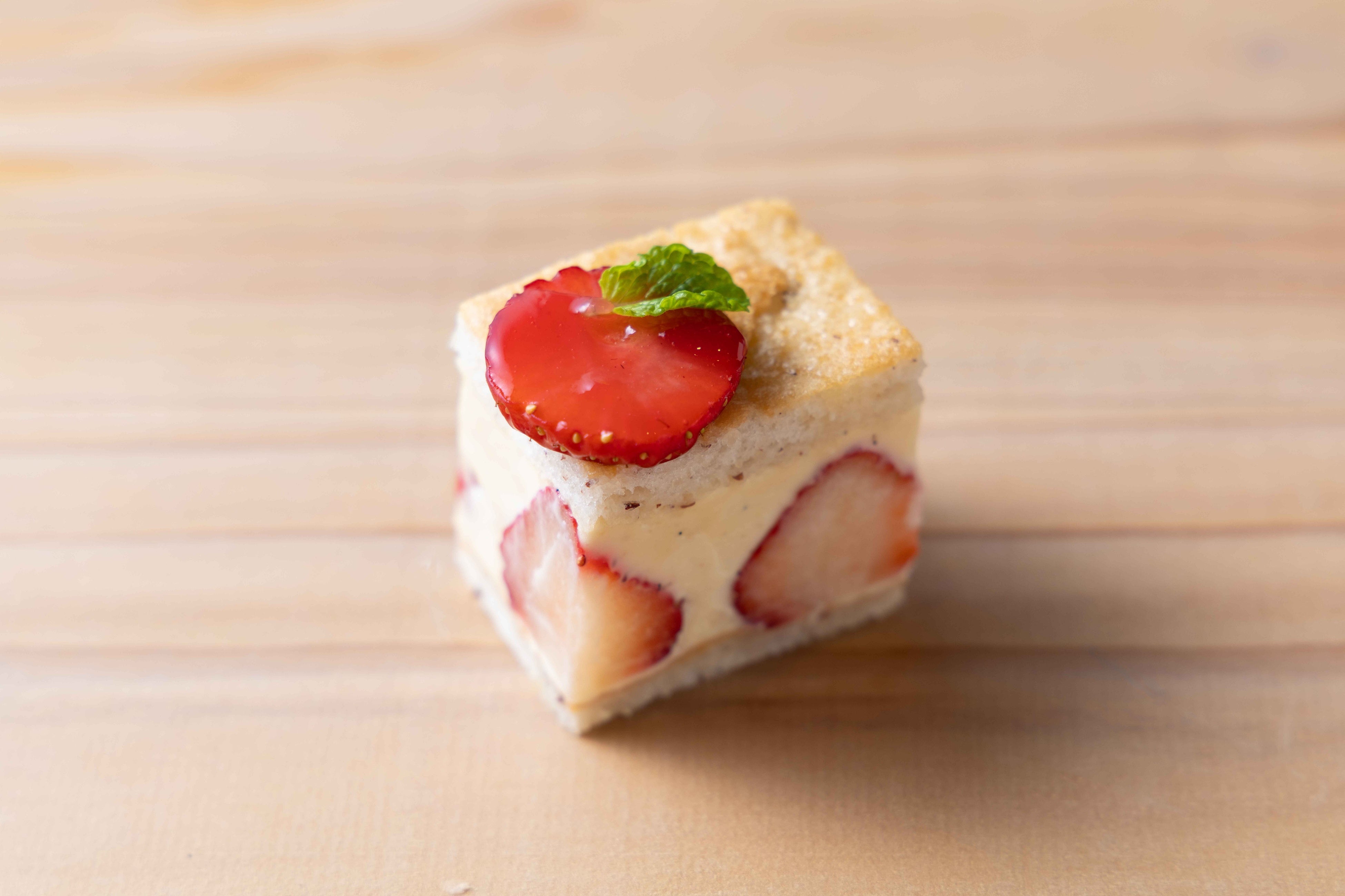 桜_トンカ豆のフレジエ