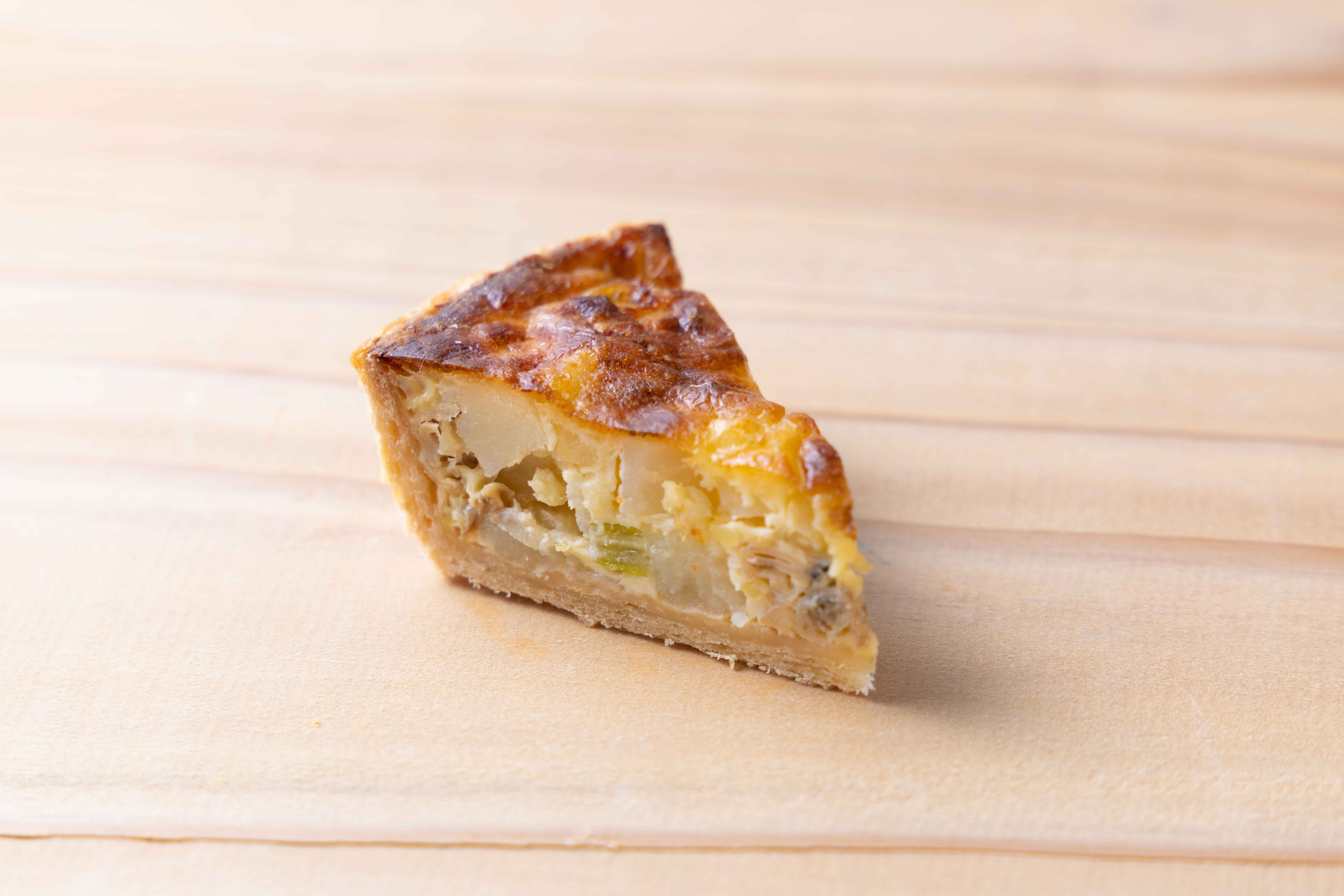 あさりと岩海苔のクラムチャウダー風キッシュ