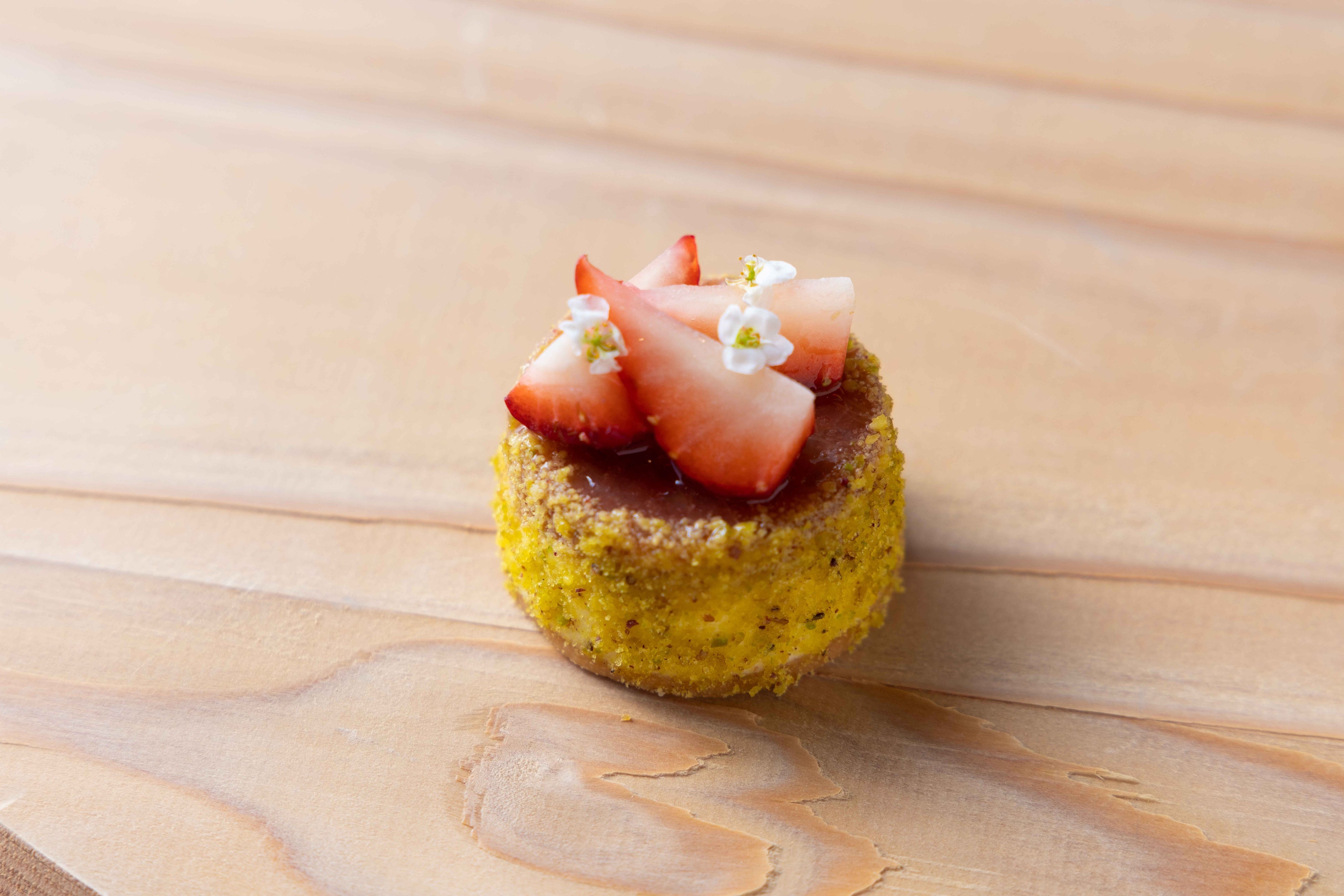 ジャスミン_ルバーブのジュレとフロマージュムース