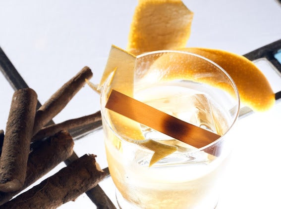 LAMP BAR」シグネチャーカクテル「Lamp Negroni（ランプ・ネグローニ）」