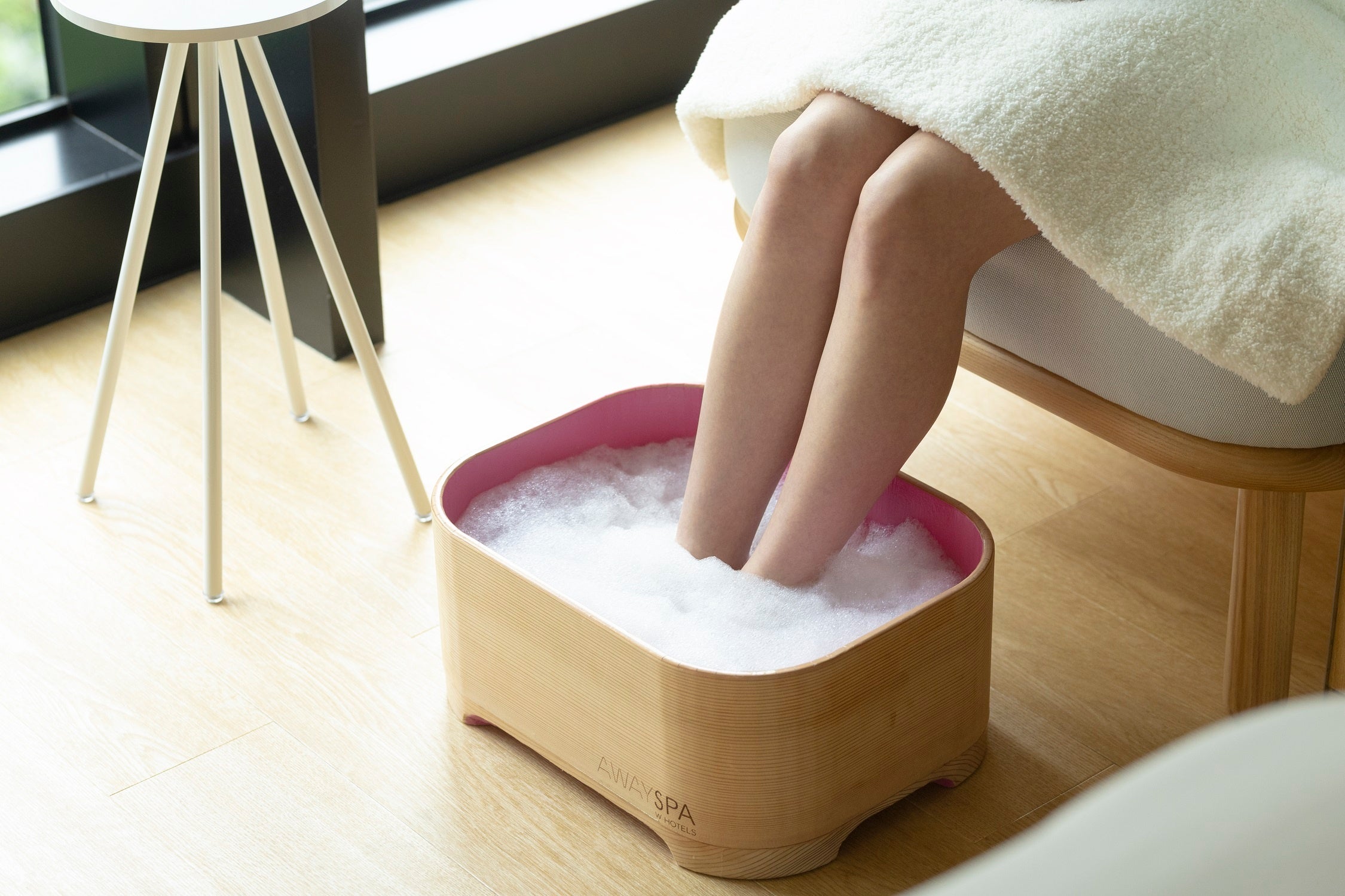 香り高いボディウォッシュを贅沢に使用したボディスクラブとフットバスで、至福のリラックスタイムを