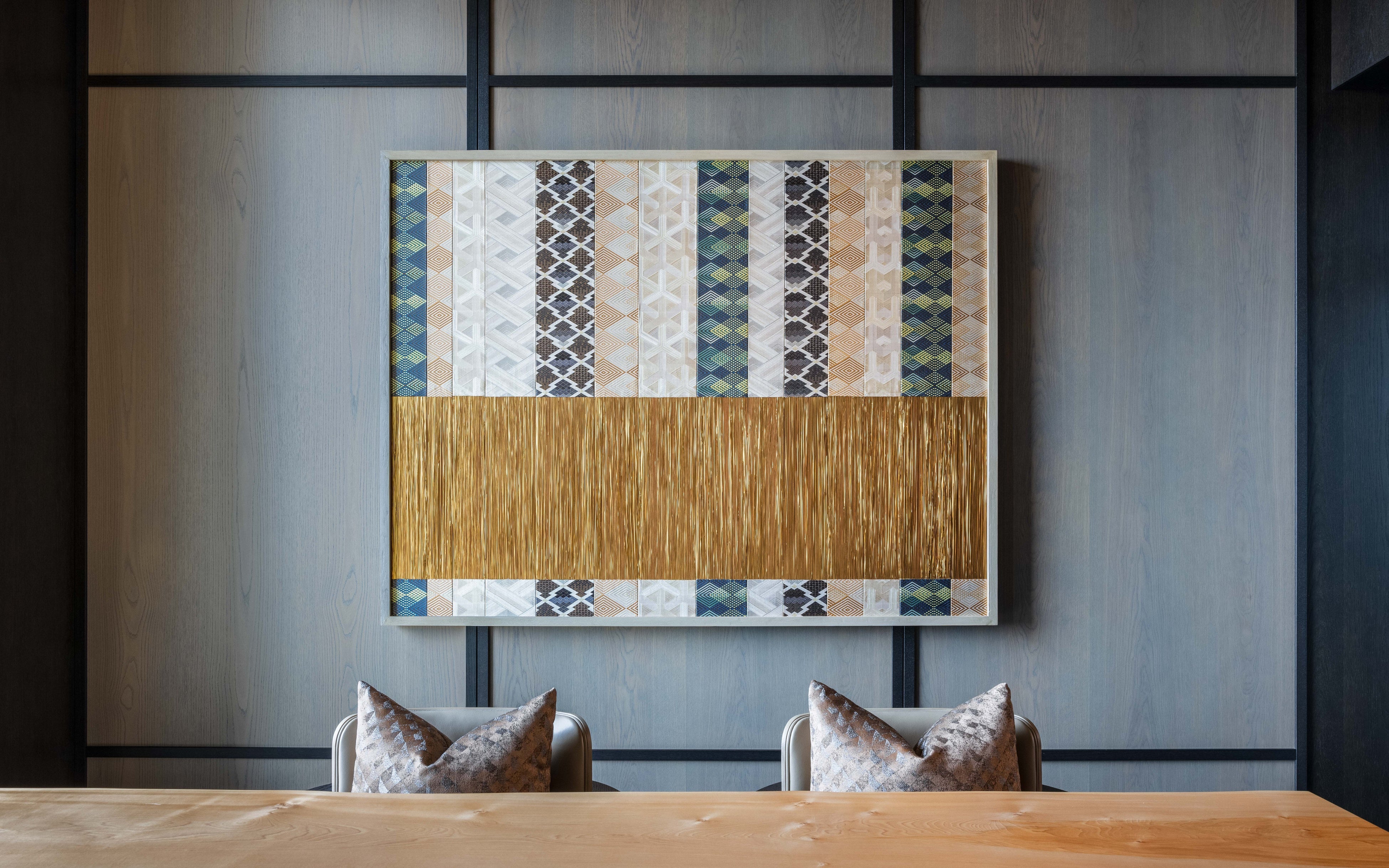 博多織のタペストリーアート（幻珠）