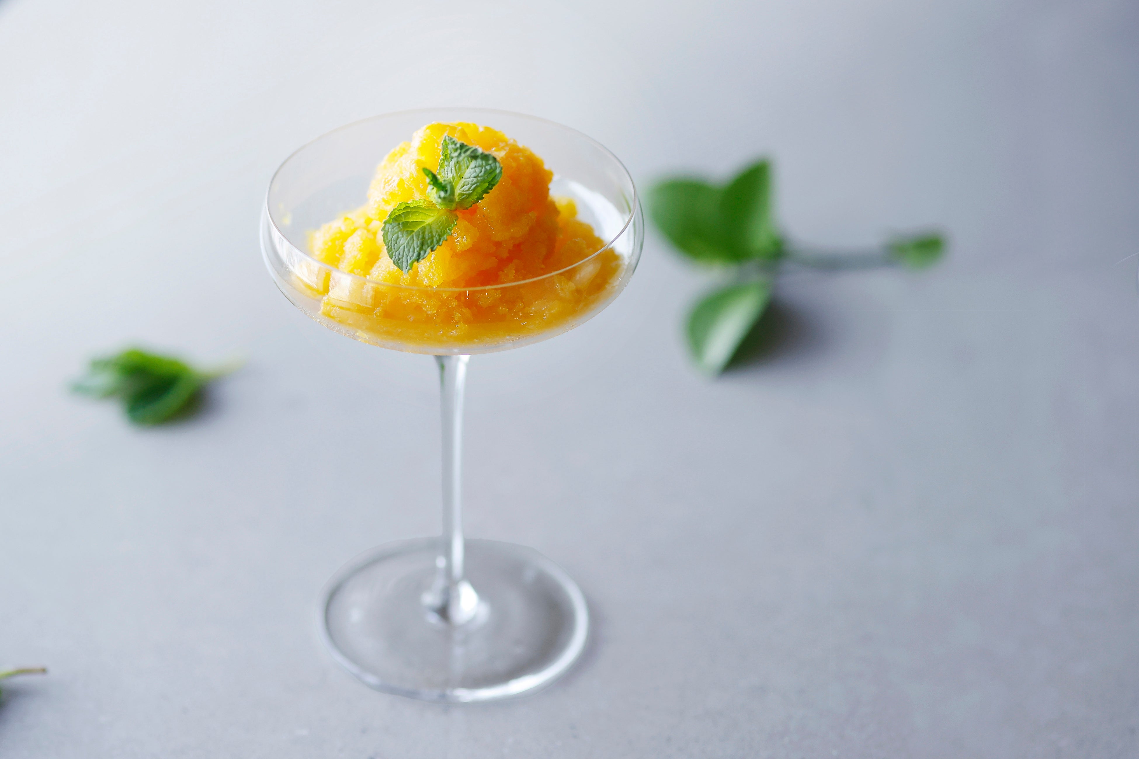 ラムとパッションフルーツ（イメージ）