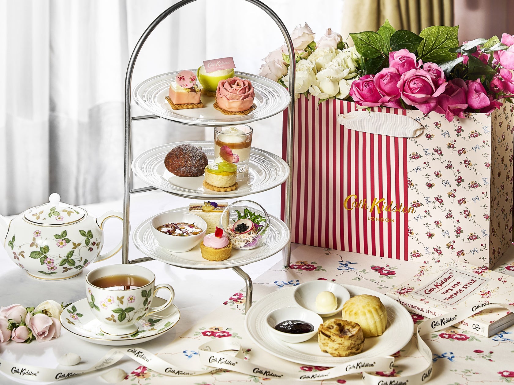 【ザ・リッツ・カールトン大阪】キャス キッドソンとの夢のコラボ!英国風アフタヌーンティーで優雅なひとときを