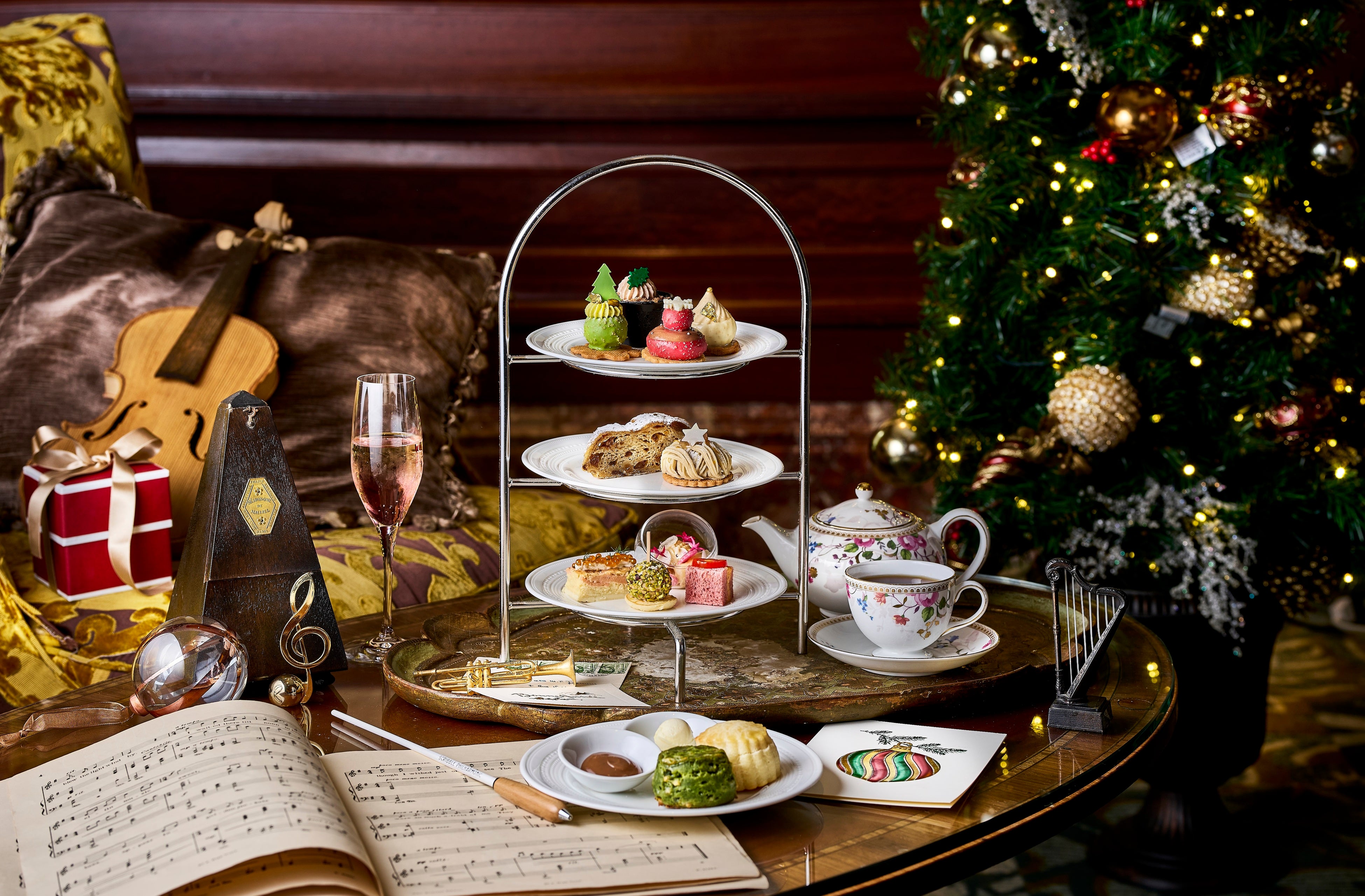 【ザ・リッツ・カールトン大阪】“スパークリングシンフォニー”をテーマとしたクリスマスプロモーションを開催