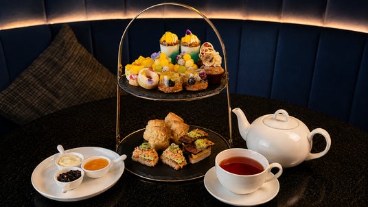 【アロフト・バイ・マリオット大阪堂島】、夏限定 Tropical Afternoon Tea とメロンパフェがW XYZ Barに登場 【アロフト・バイ・マリオット大阪堂島】、夏限定 Tropical Afternoon Tea とメロンパフェがW XYZ Barに登場