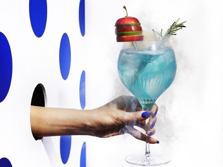 シグネチャーカクテル「POM DE MER」