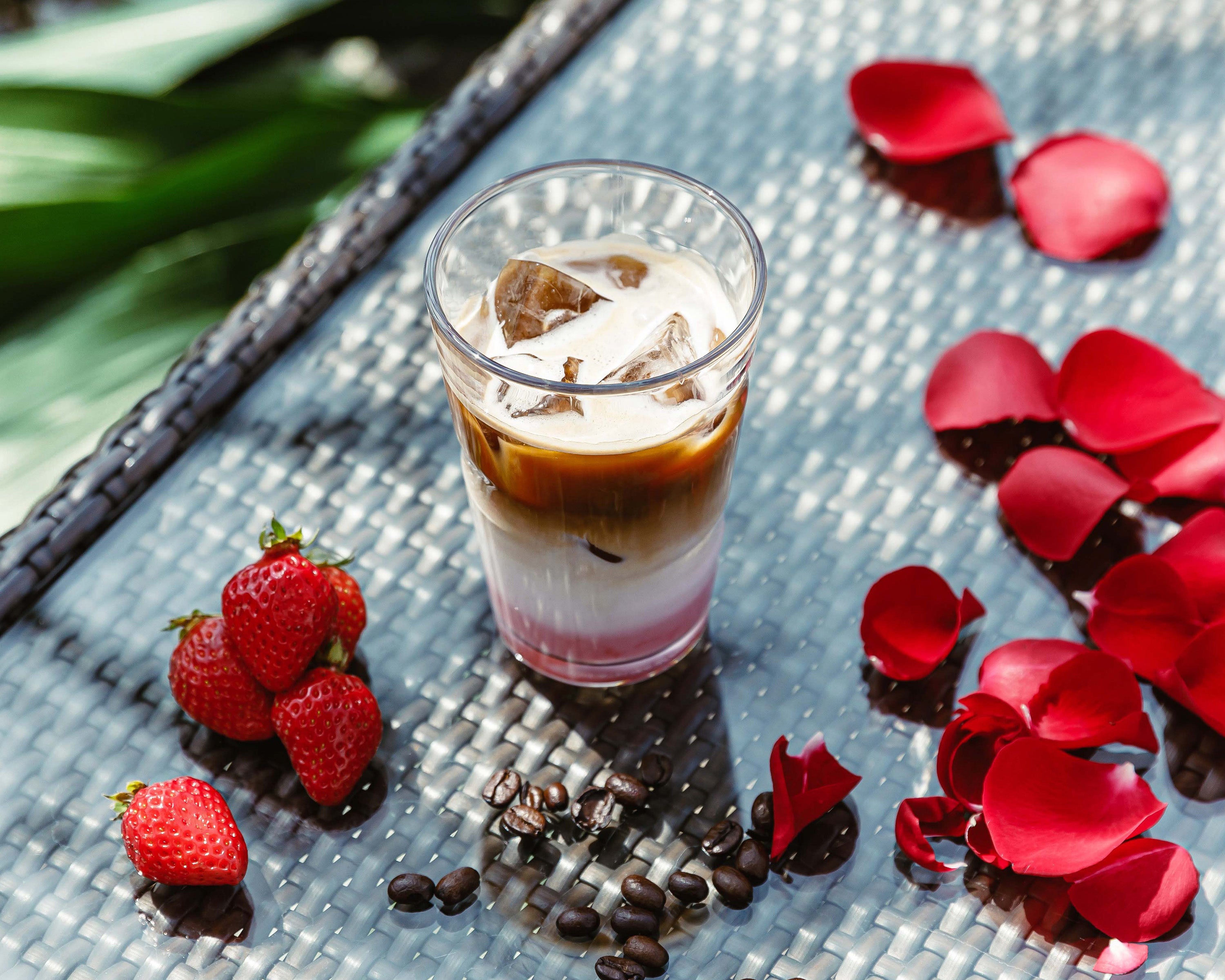 アイス ローズベリーラテ