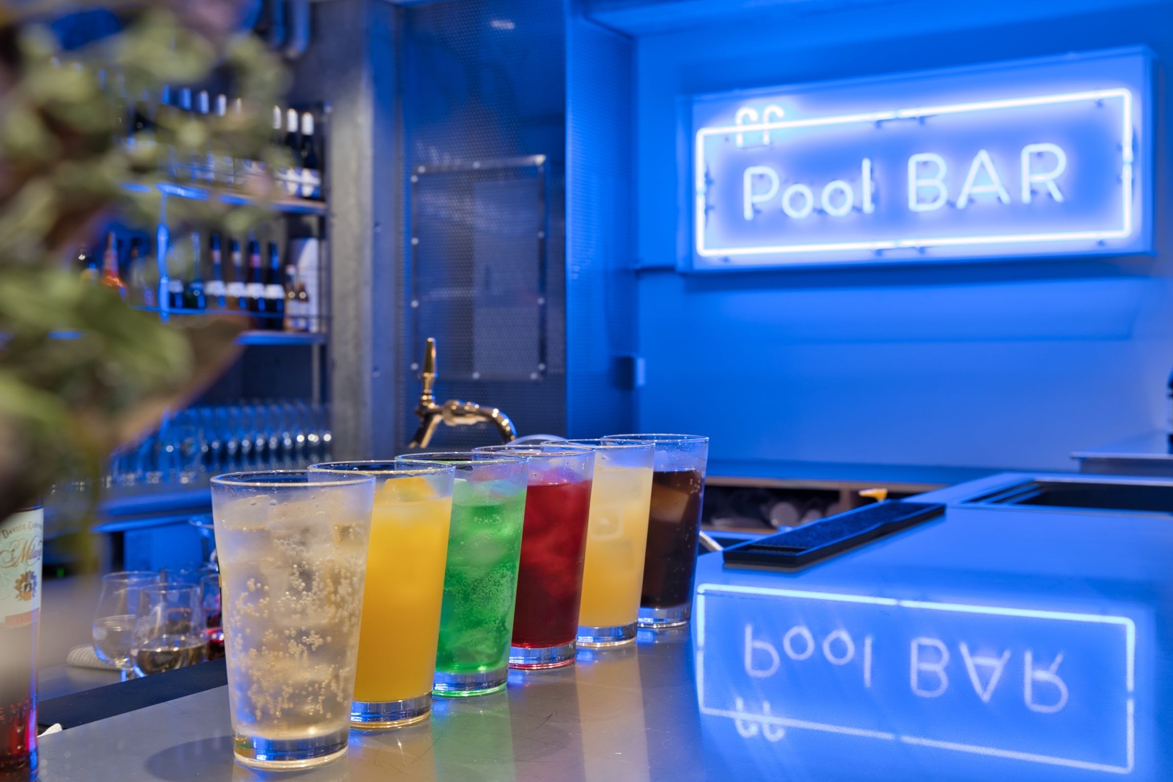 Pool BAR