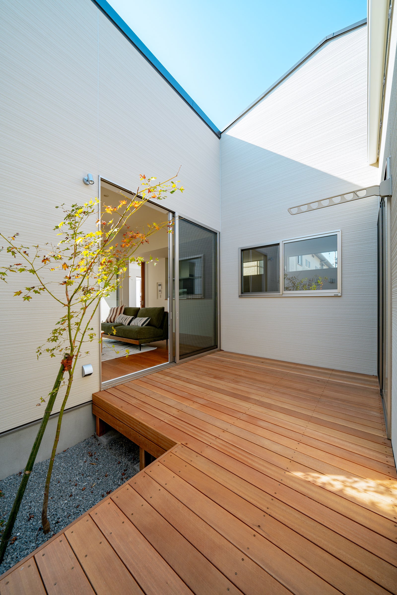 モリニアル都賀北　ウッドデッキ（現地写真）