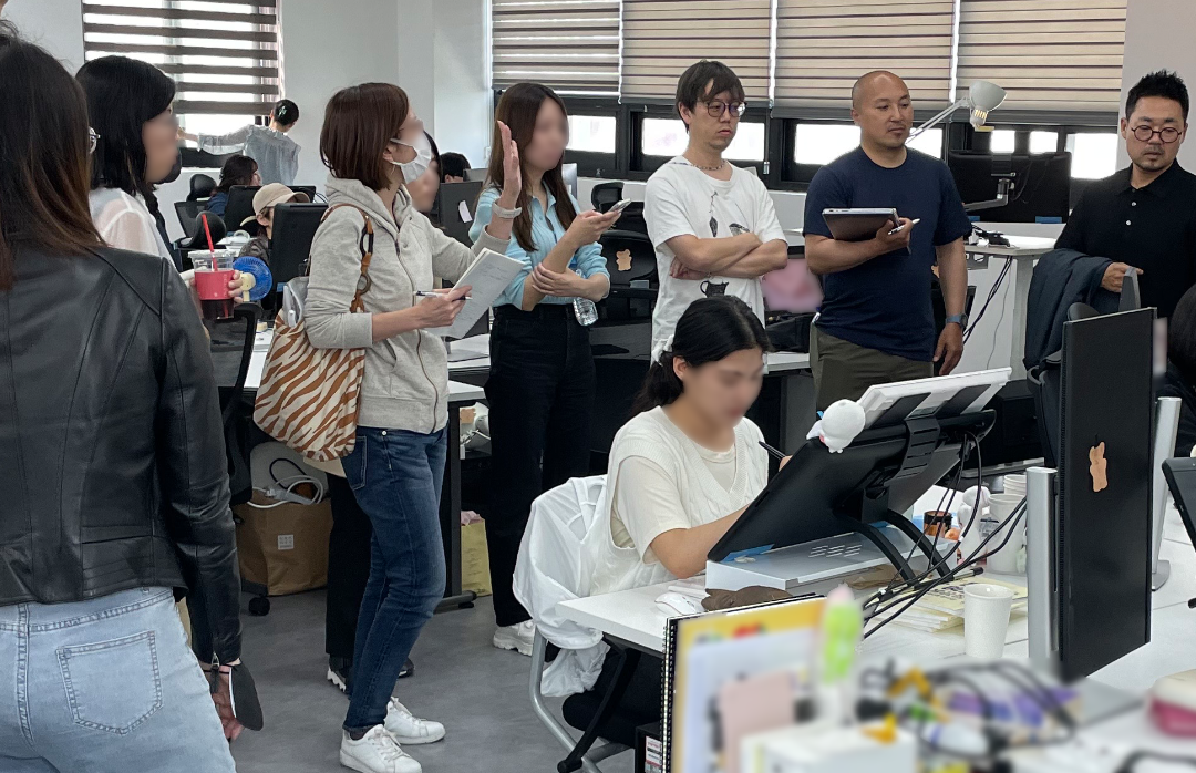 スタジオ訪問の様子