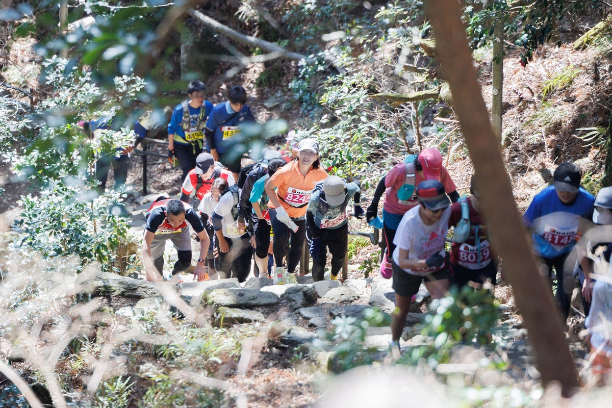 大山登山マラソン大会実行委員会が写真販売サービス「みんなのおもいで .com」を導入、第42回大会の写真を販売予定