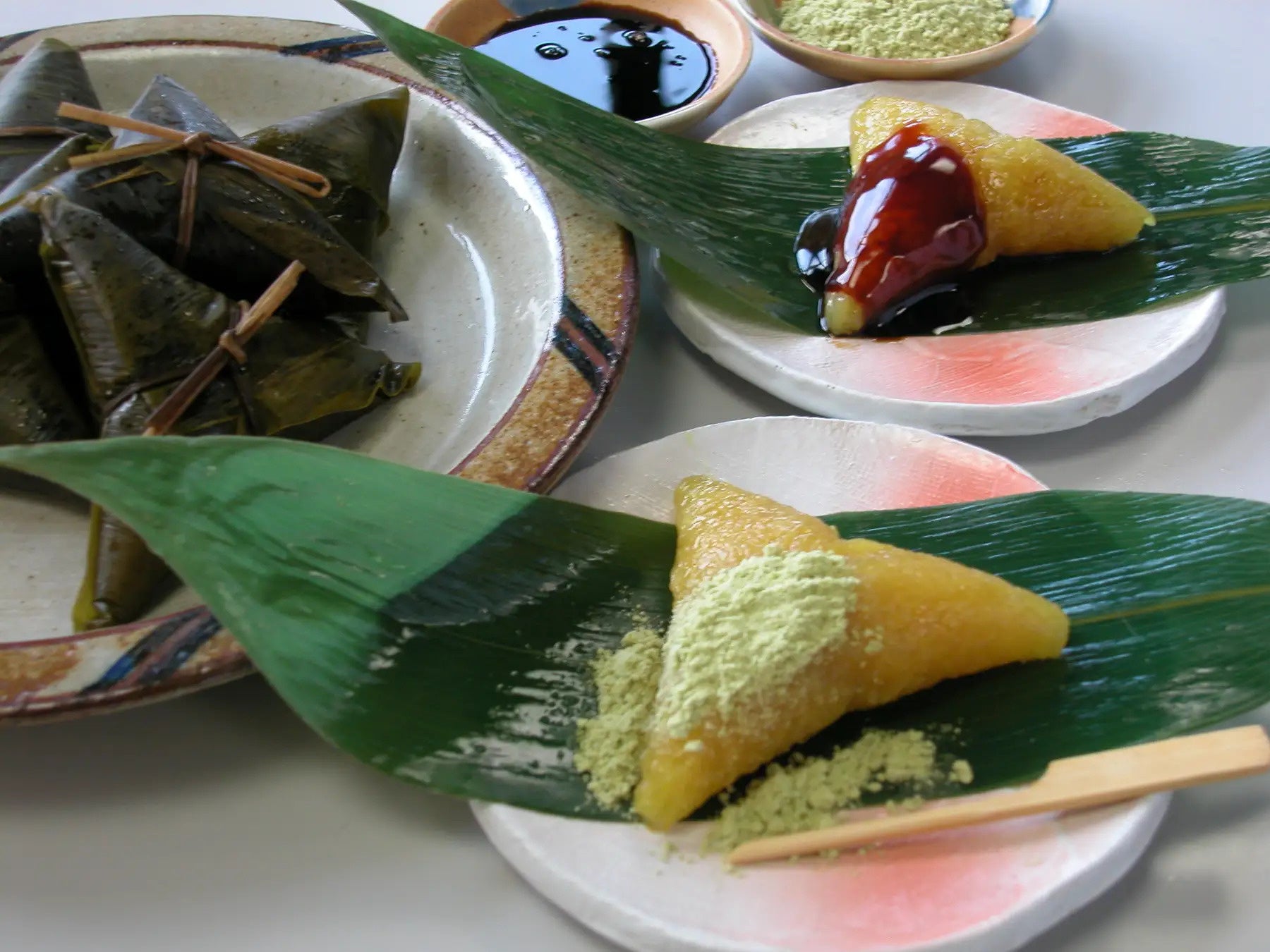 きな粉や黒蜜をつけ食べられます