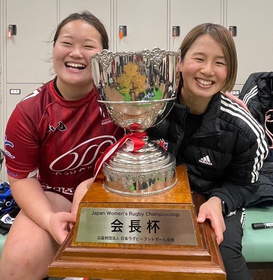 試合直後の様子　左：小鍜治選手、右：辰己選手