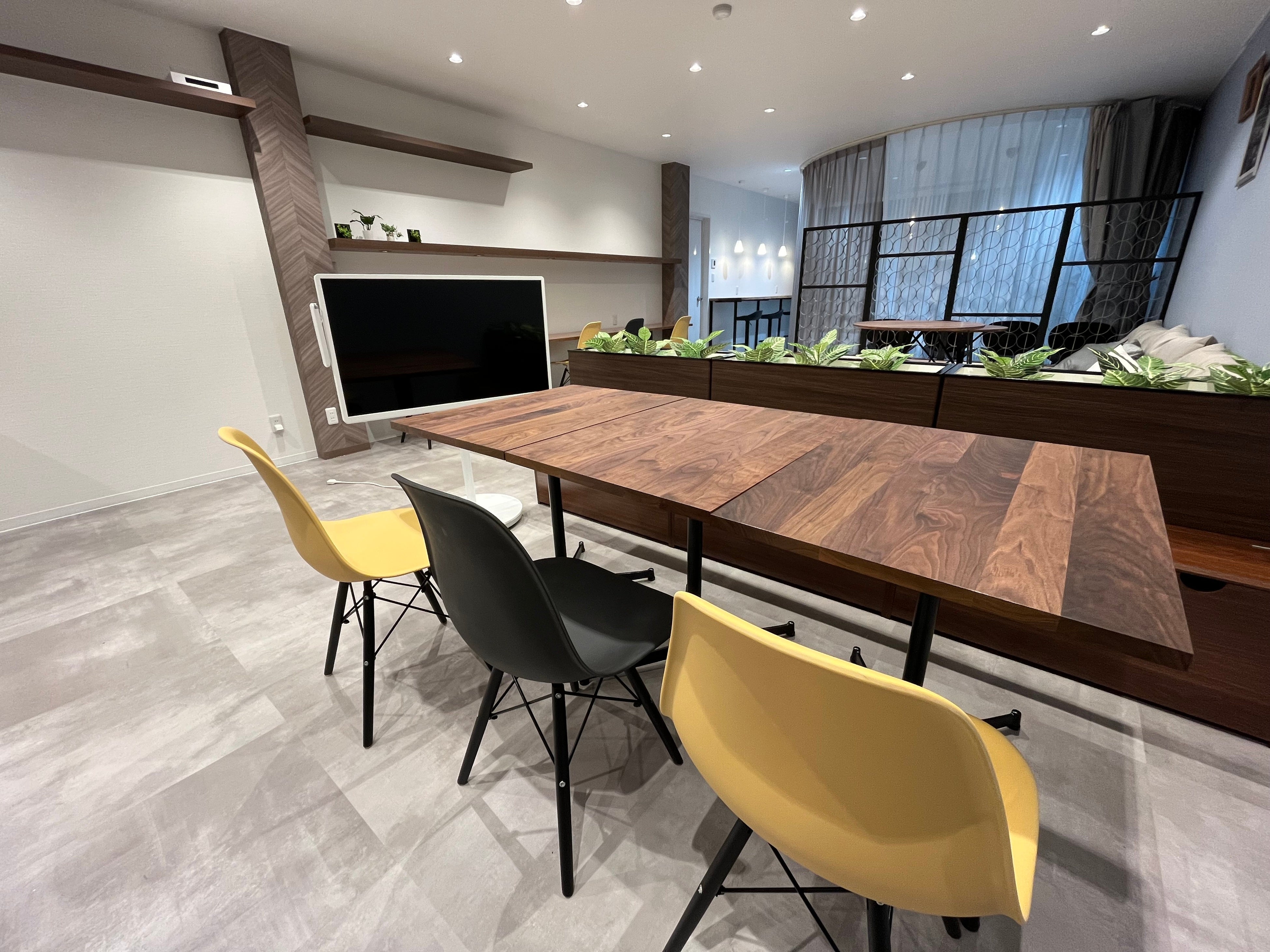 5～6人でのミーティング