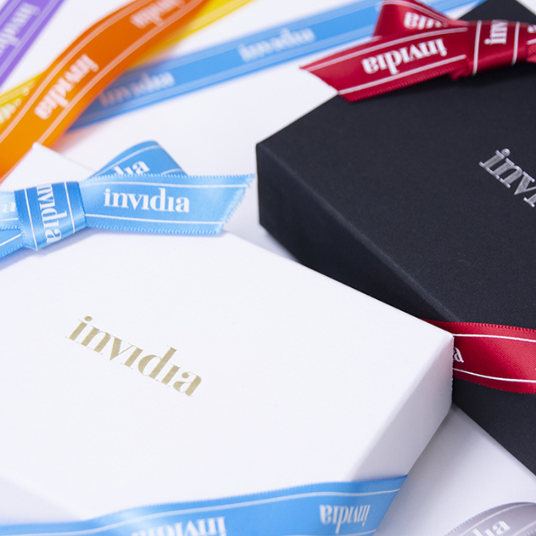 商品カラーに合わせたリボンが可愛い