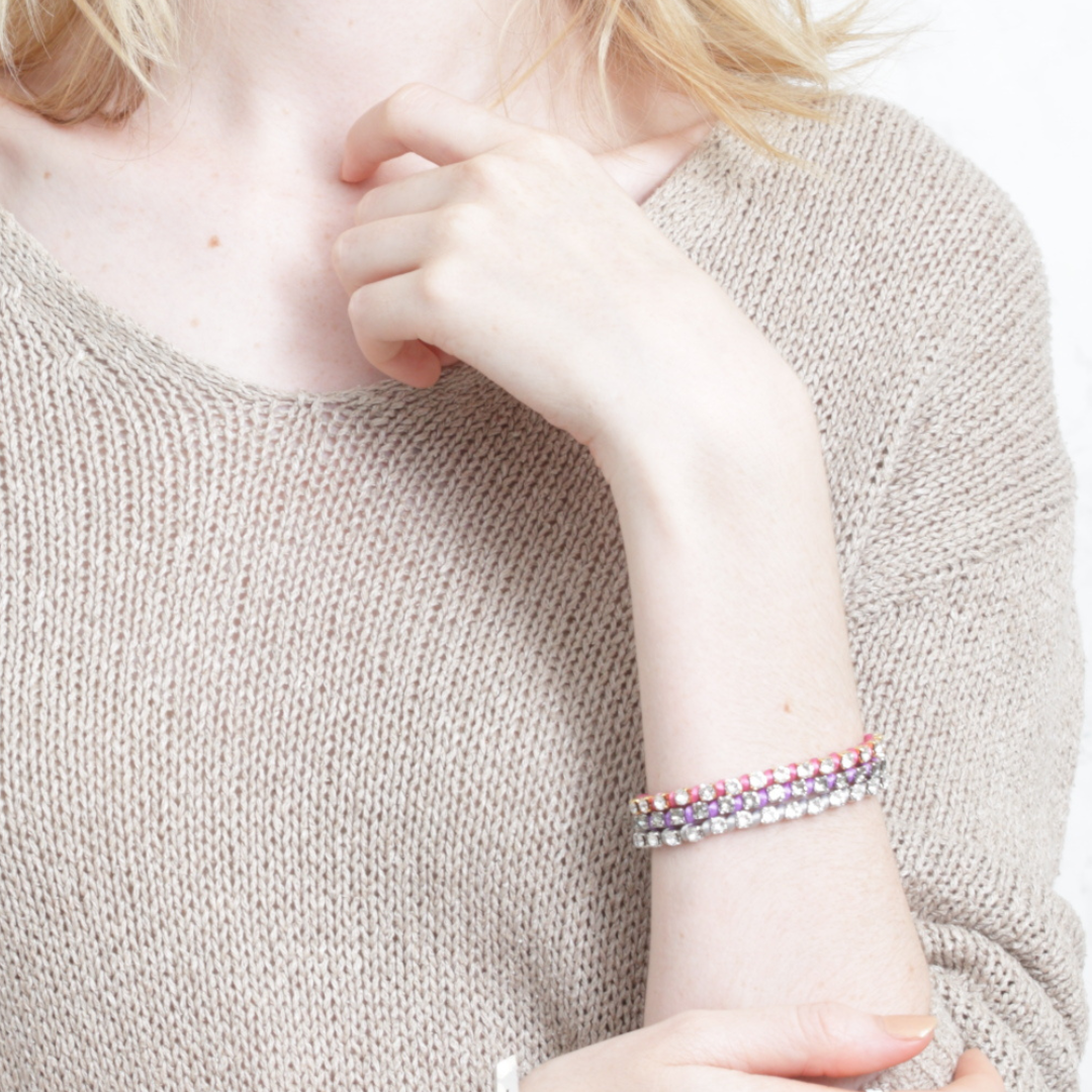 重ね付けで着用すると推し色をさらに楽しめる