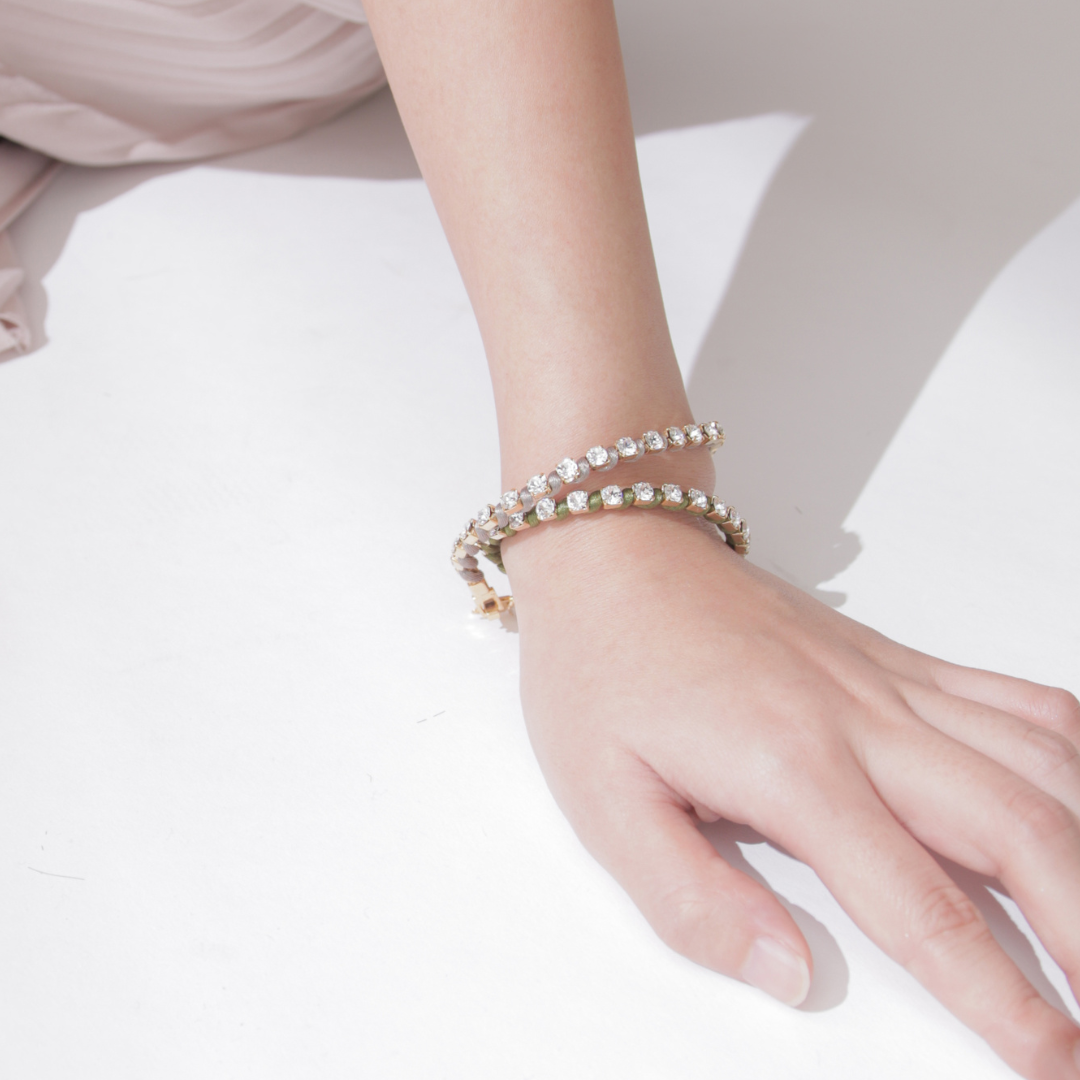 さりげない推し色を身につけられる