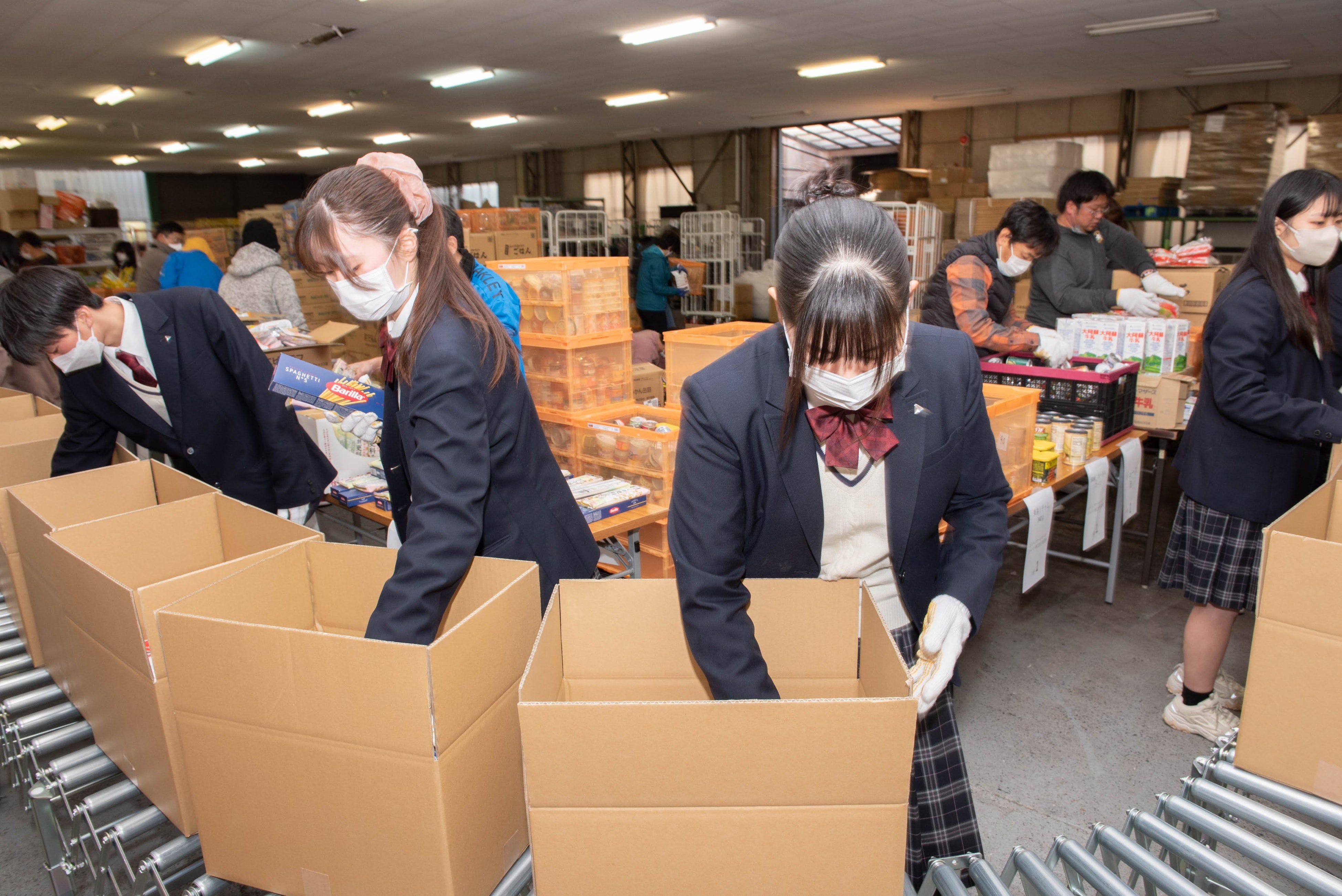 昨年度実施時の様子　今年度はサンタ帽を被ります！
