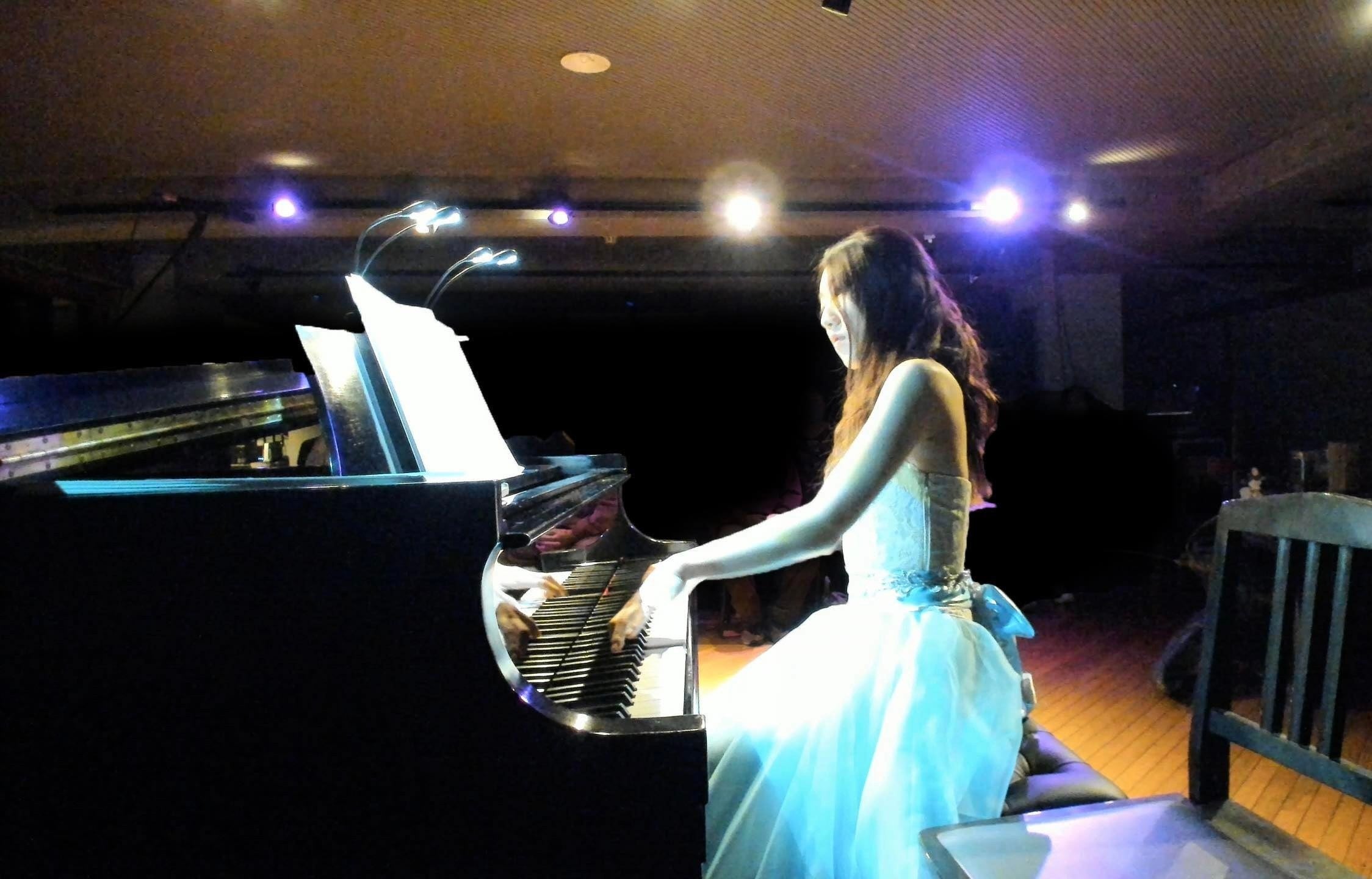 酒井萌音。コンサートシリーズMAG-MELL(マグメル)より