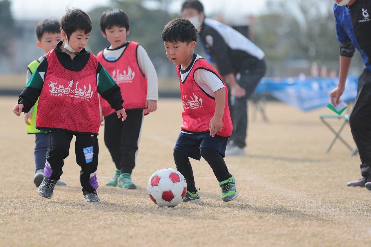 幼児サッカー大会の様子