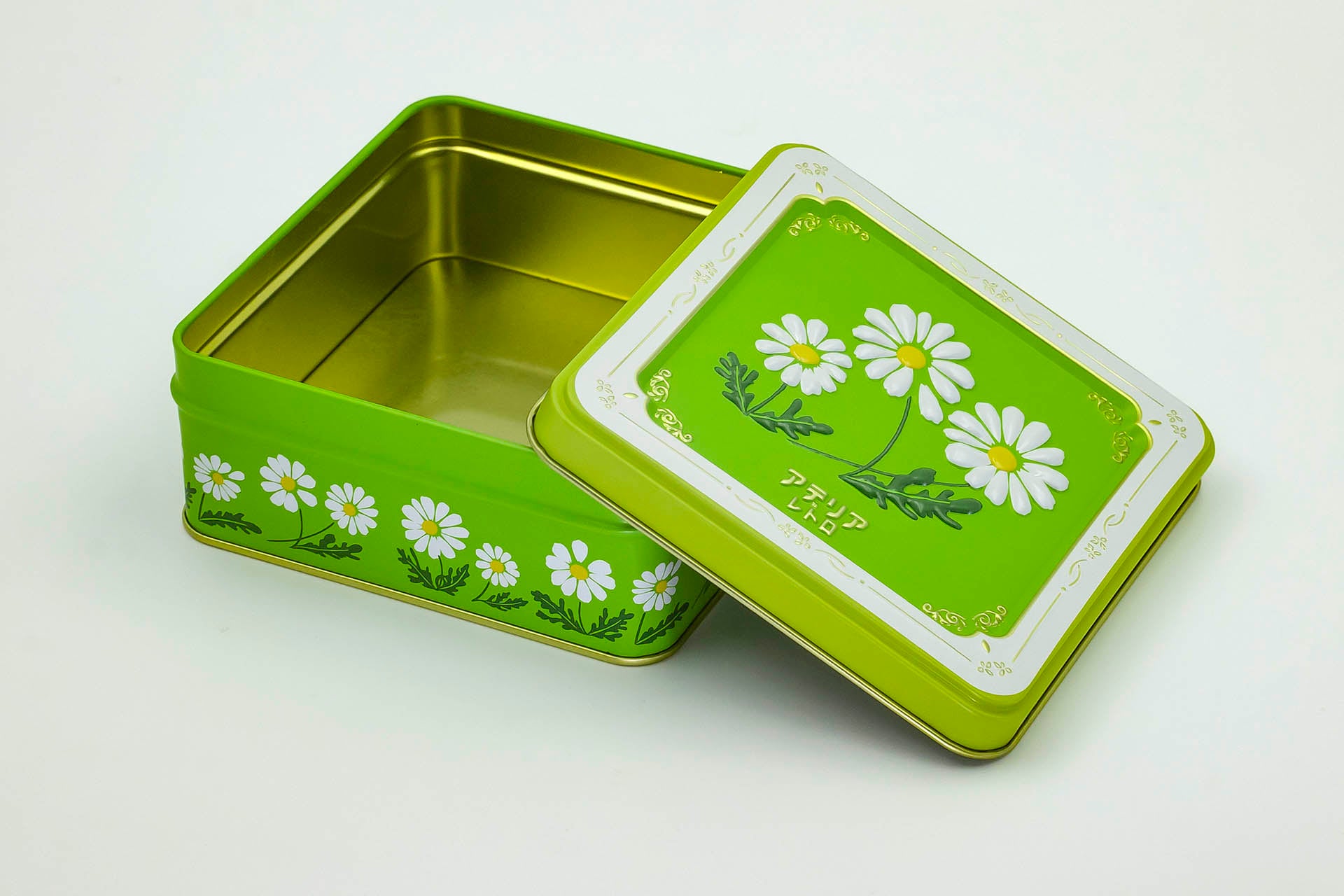 昭和のカワイイを詰め込んだ アデリアレトロ が ブリキ缶 で登場 小物入れや 人気のクッキー缶をハンドメイドで 日東産業株式会社のプレスリリース 昭和のカワイイを詰め込んだ アデリアレトロ が ブリキ缶 で登場 小物入れや 人気のクッキー缶をハンドメイドで 日東産業株式会社のプレスリリース