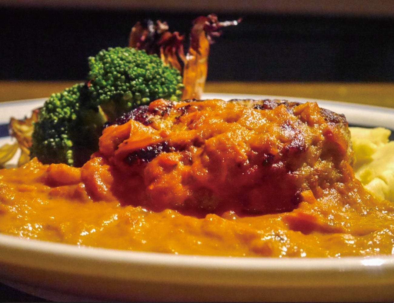 和牛 in トマトクリームハンバーグ