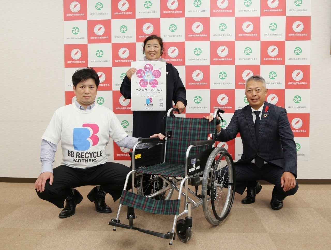 写真左：代表・石井賢一