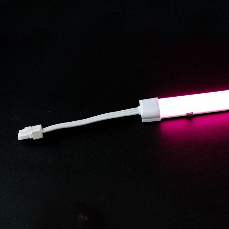 ピンク100V棚下ライト