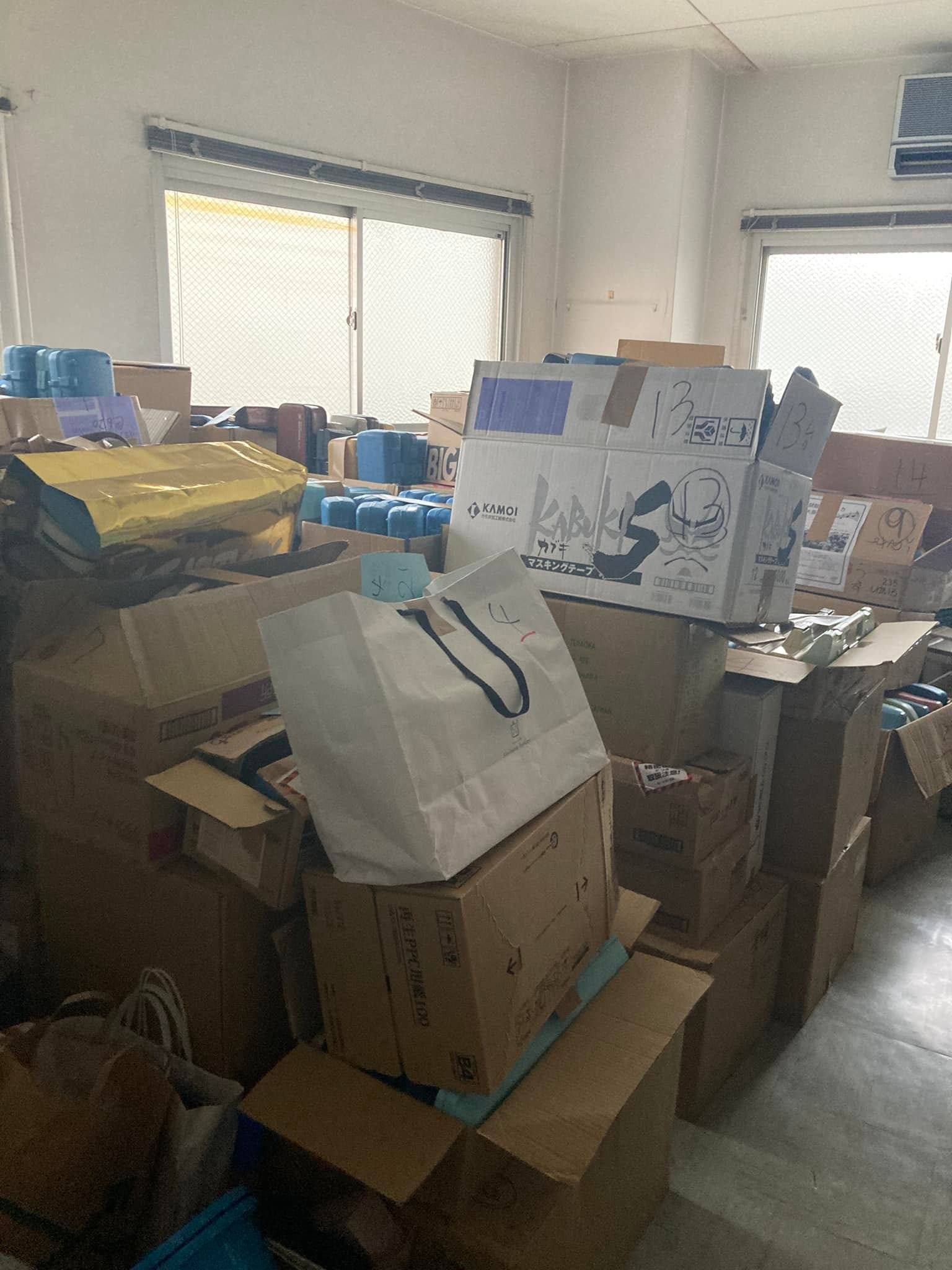 倉庫に眠っている鍵盤ハーモニカ